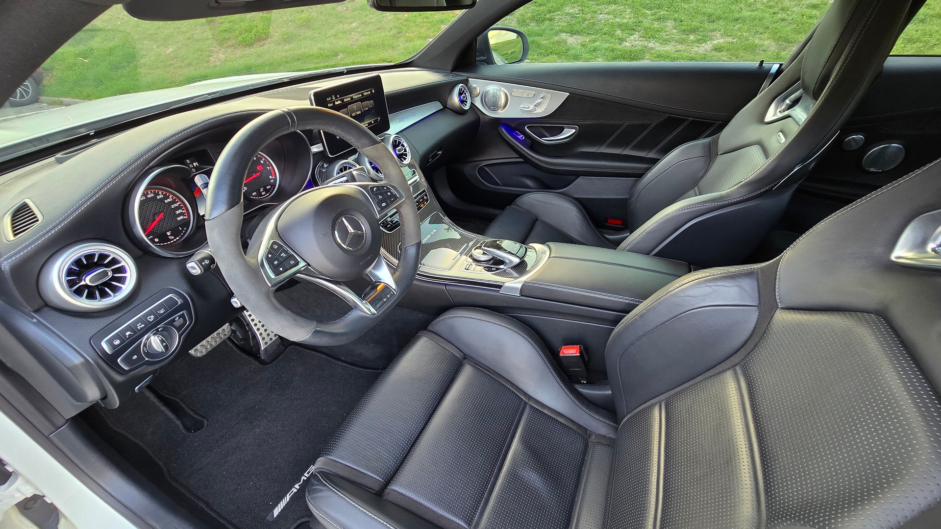 MERCEDES-BENZ C 63 S AMG Speedshift-image-7
