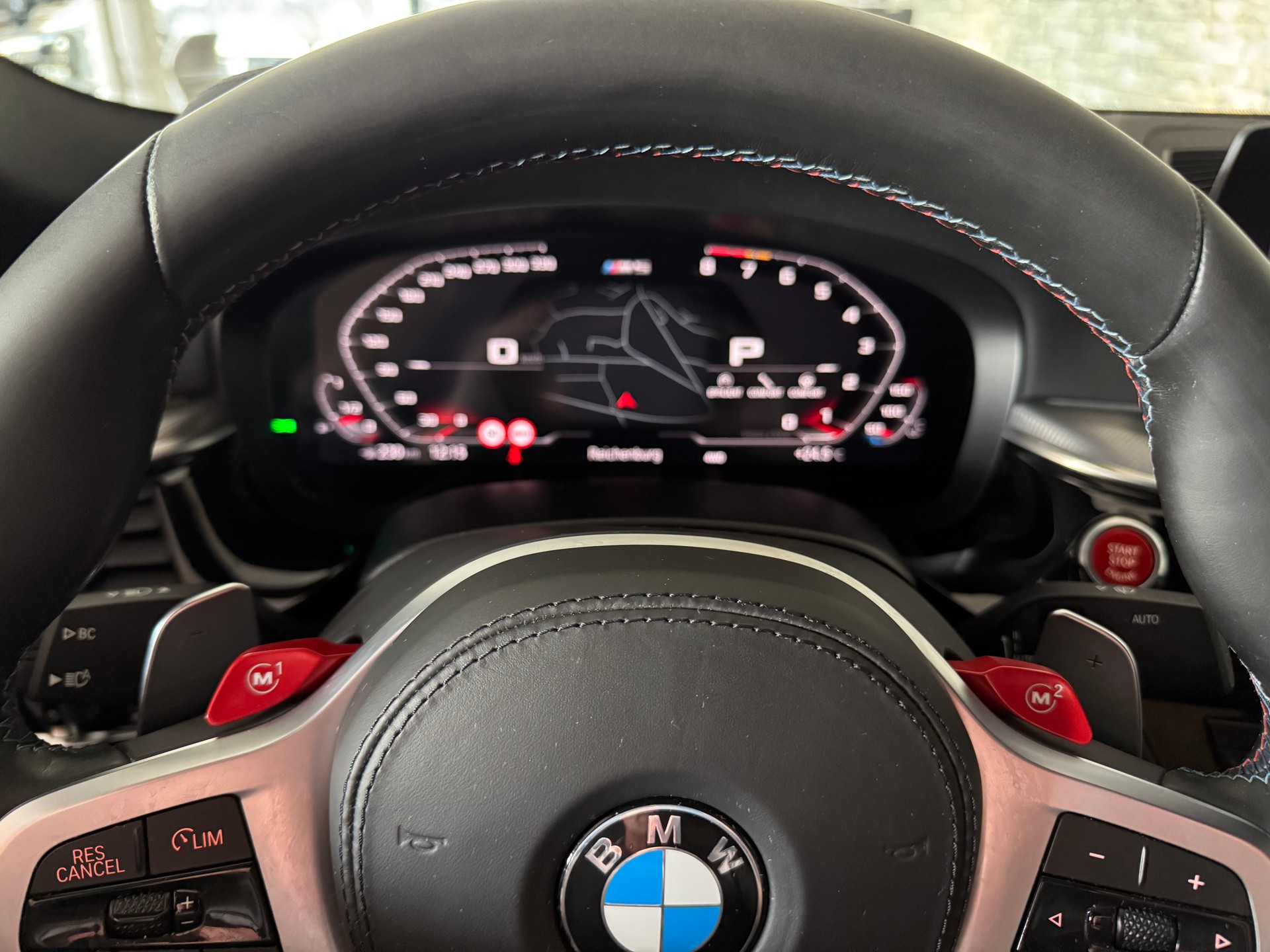 BMW M5 xDrive Competition-image-22