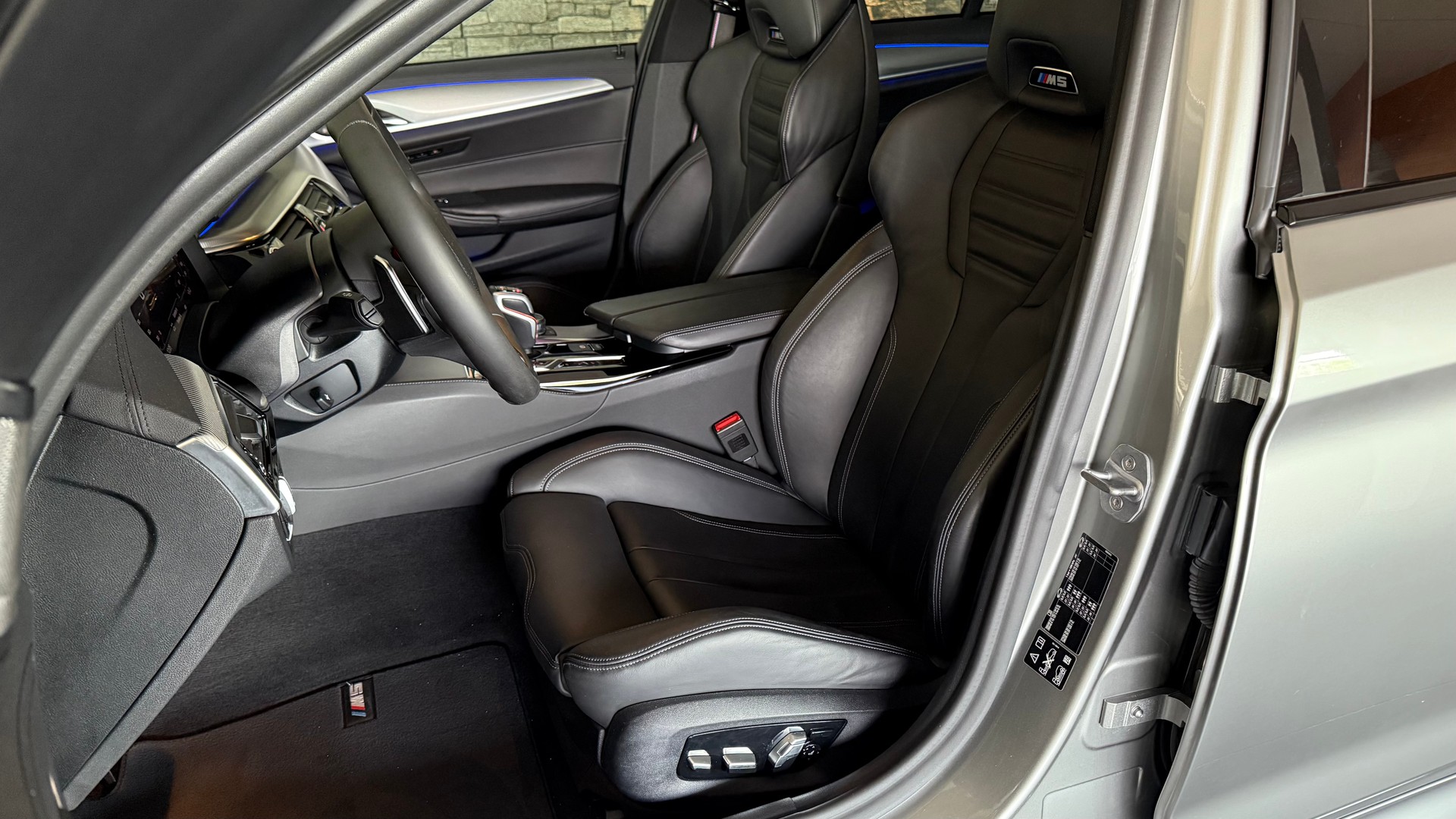 BMW M5 xDrive Competition-image-15