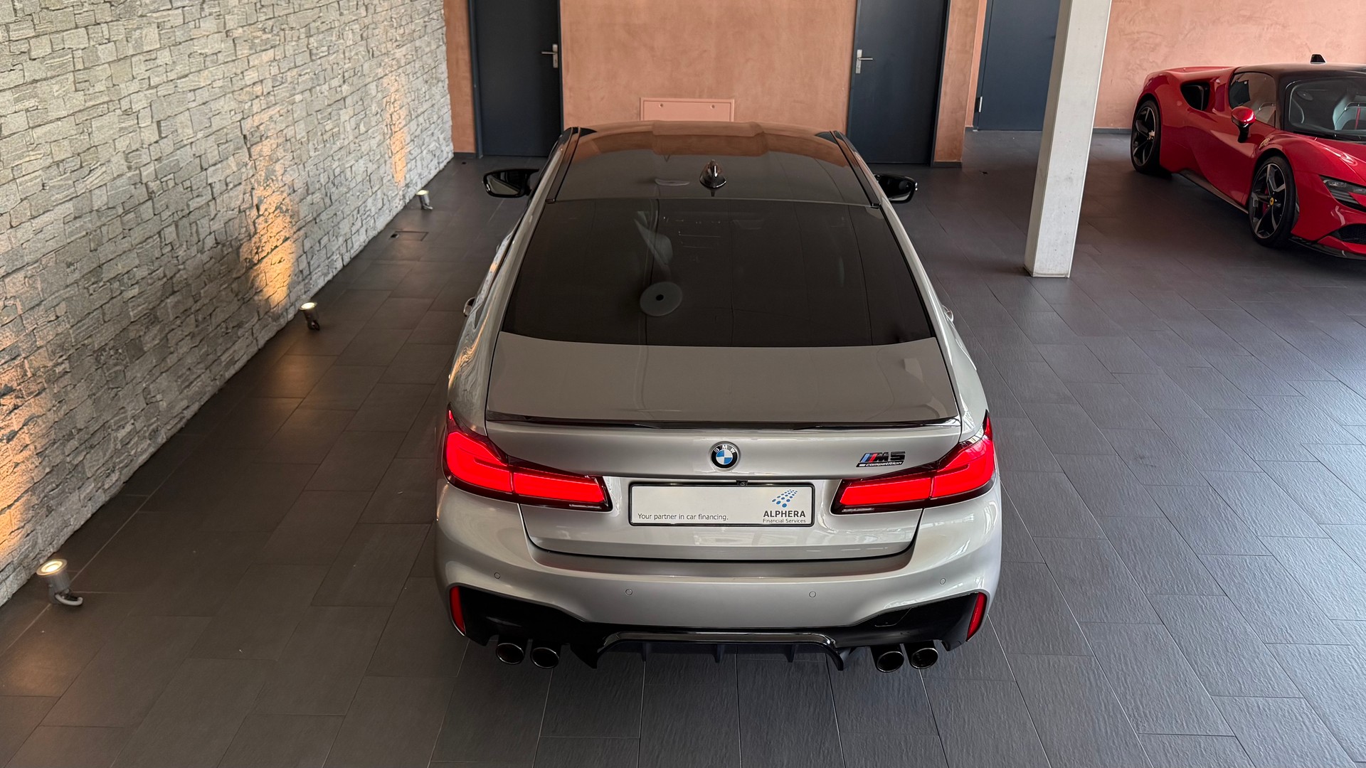 BMW M5 xDrive Competition-image-8