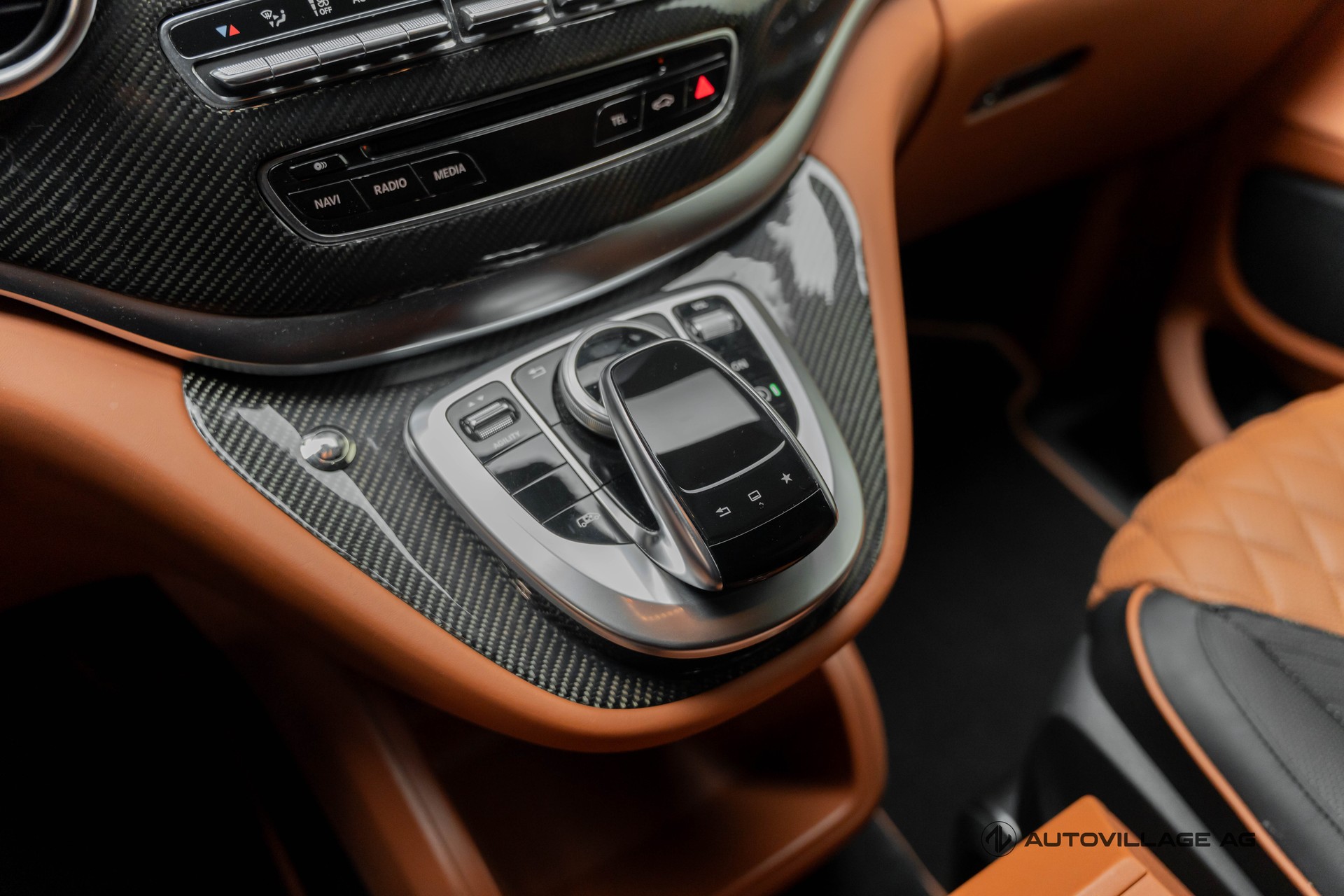 MERCEDES-BENZ V 250 d VIP extralang 4Matic 7G-Tronic-image-16