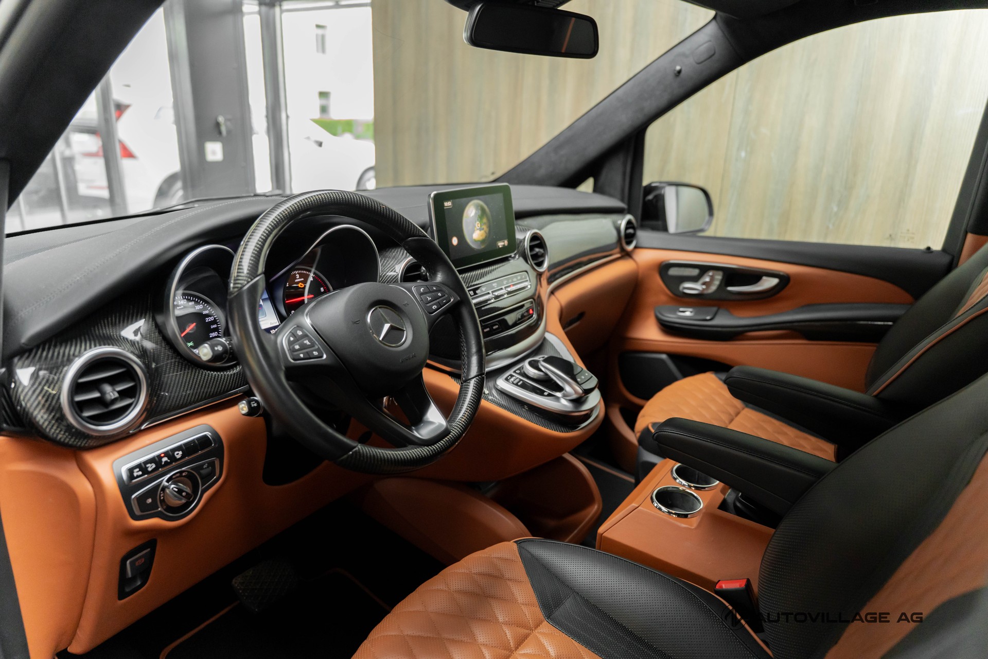 MERCEDES-BENZ V 250 d VIP extralang 4Matic 7G-Tronic-showroom-element-3