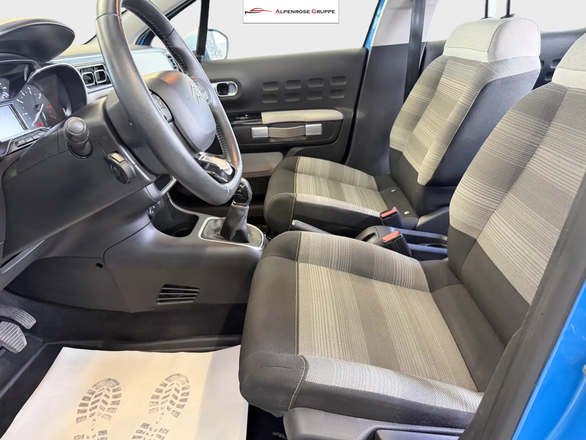 CITROEN C3 1.2i PureTech Feel-image-10