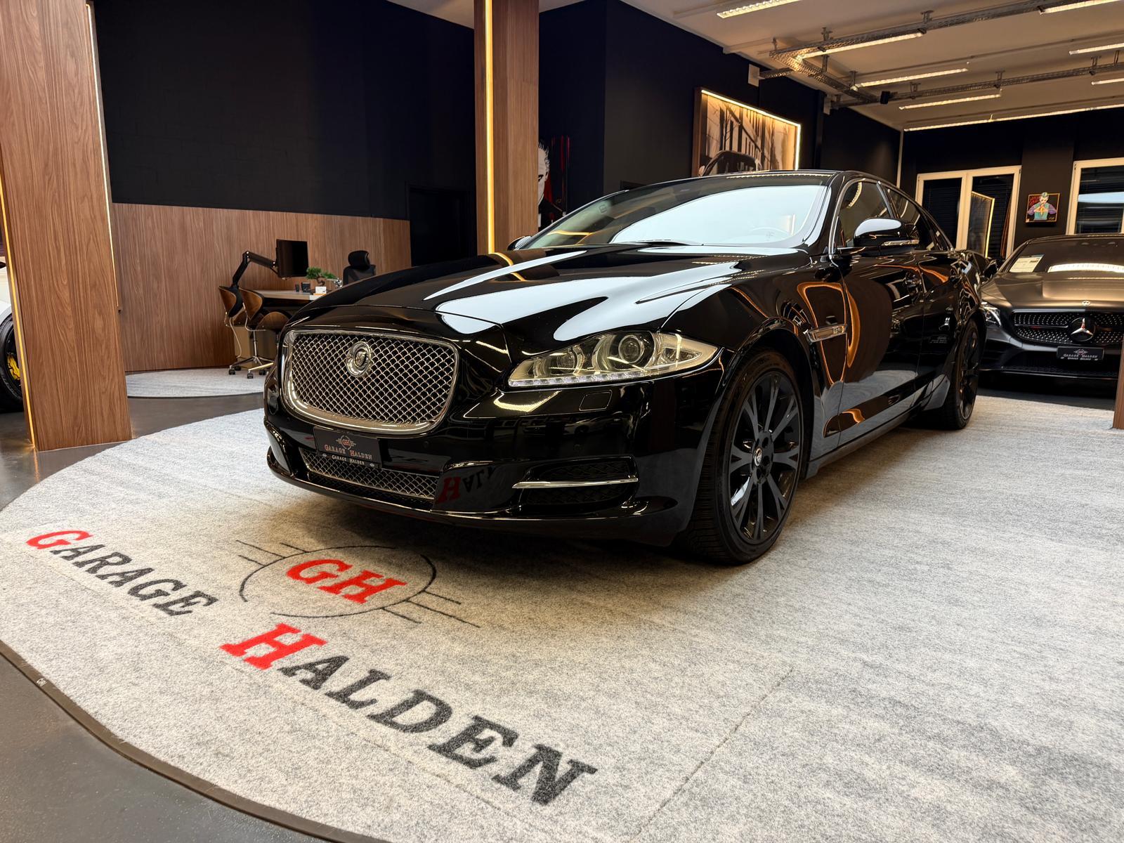 JAGUAR XJ 3.0 V6 S/C Premium Luxury AWD-showroom-element-3
