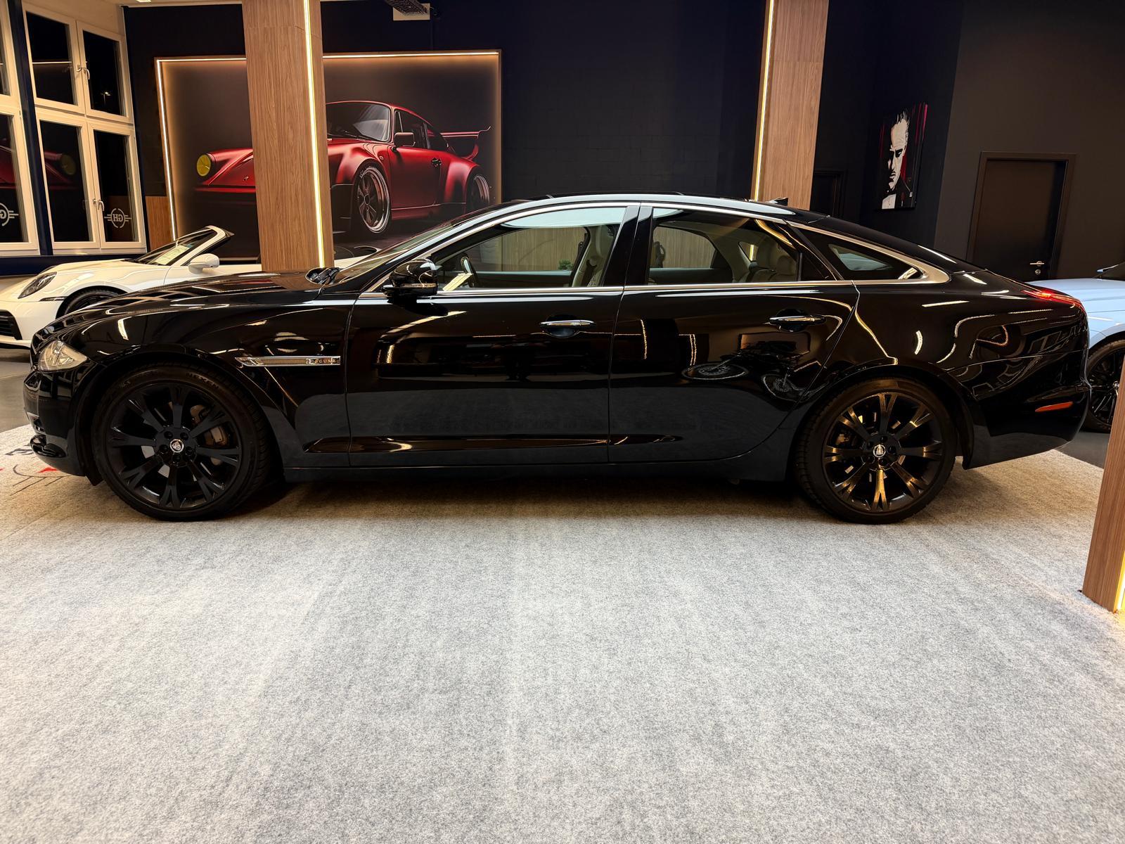 JAGUAR XJ 3.0 V6 S/C Premium Luxury AWD-image-4