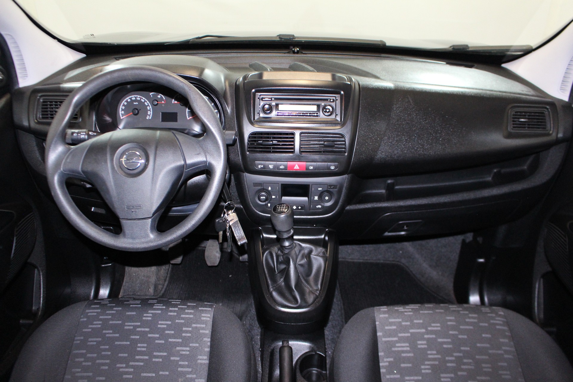 OPEL Combo Kombi 2.4 t L2 H1 1.4 Turbo-image-12
