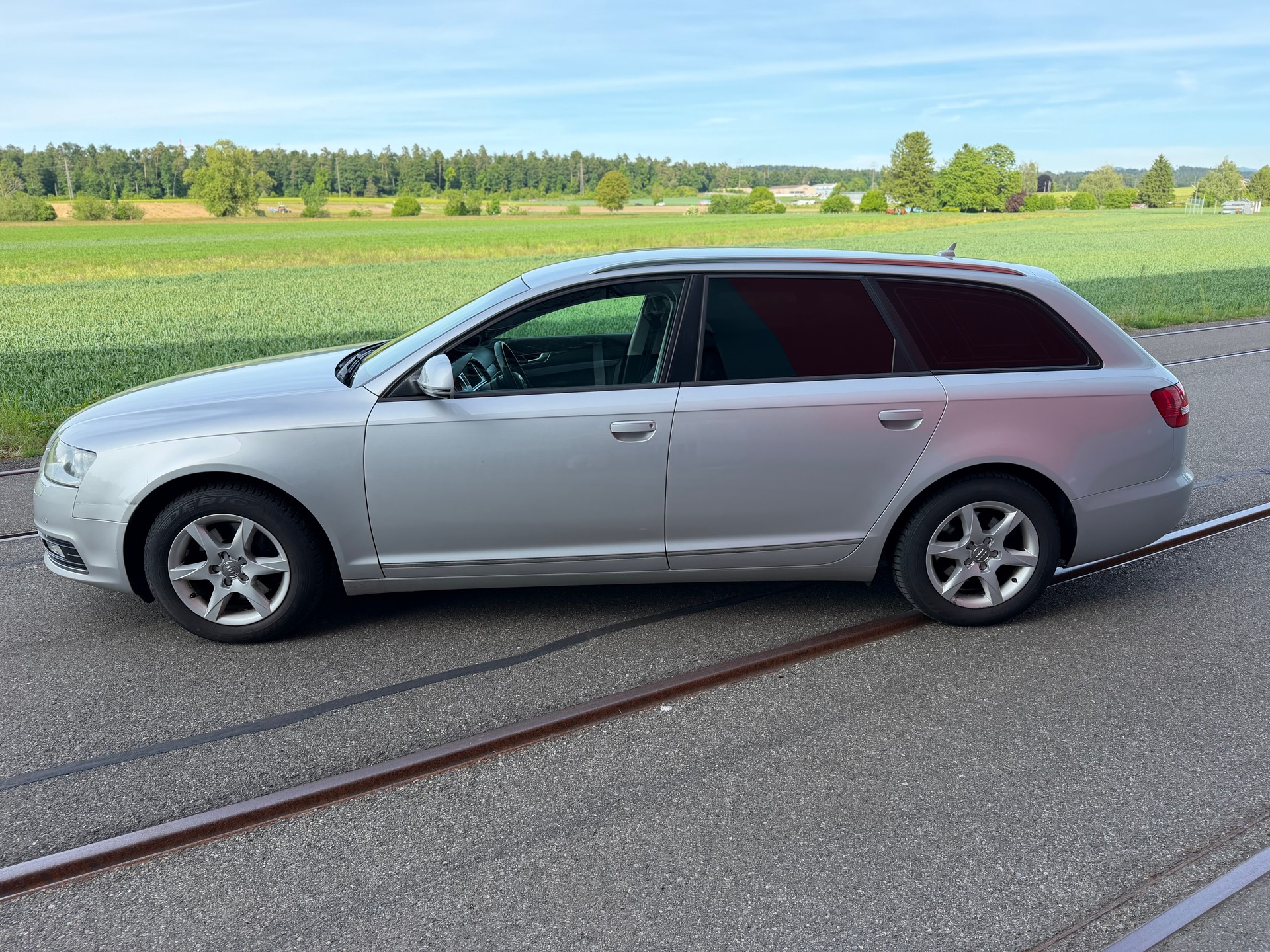 AUDI A6 Avant 2.0 TDIe-image-6