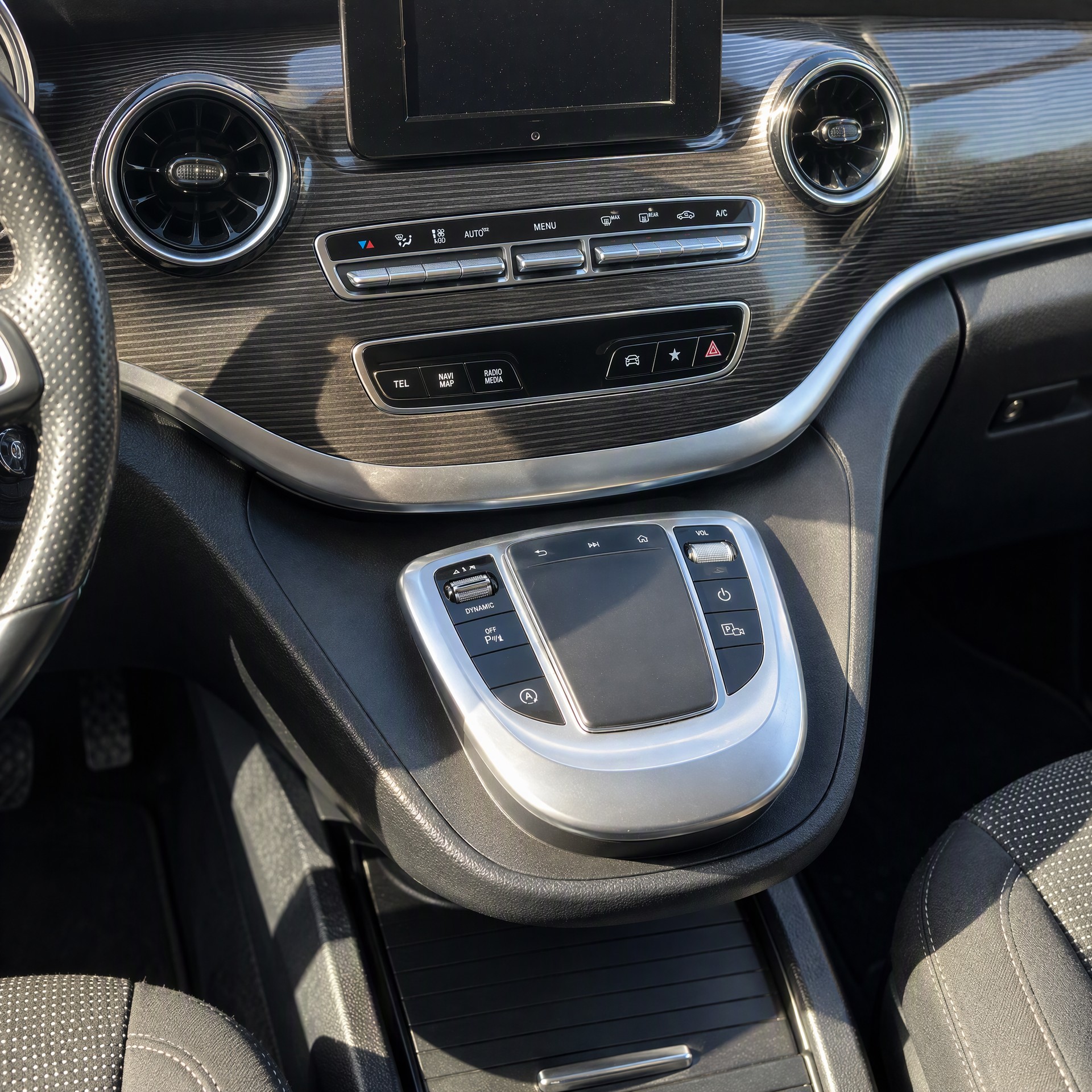 MERCEDES-BENZ V 250 d lang Trend 9G-Tronic-image-12