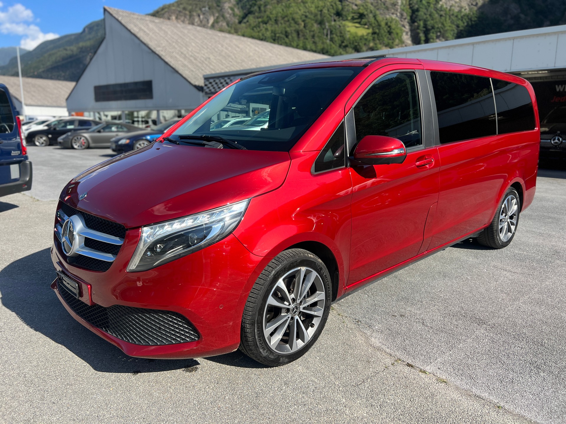 MERCEDES-BENZ V 250 d lang Trend 9G-Tronic-image-1