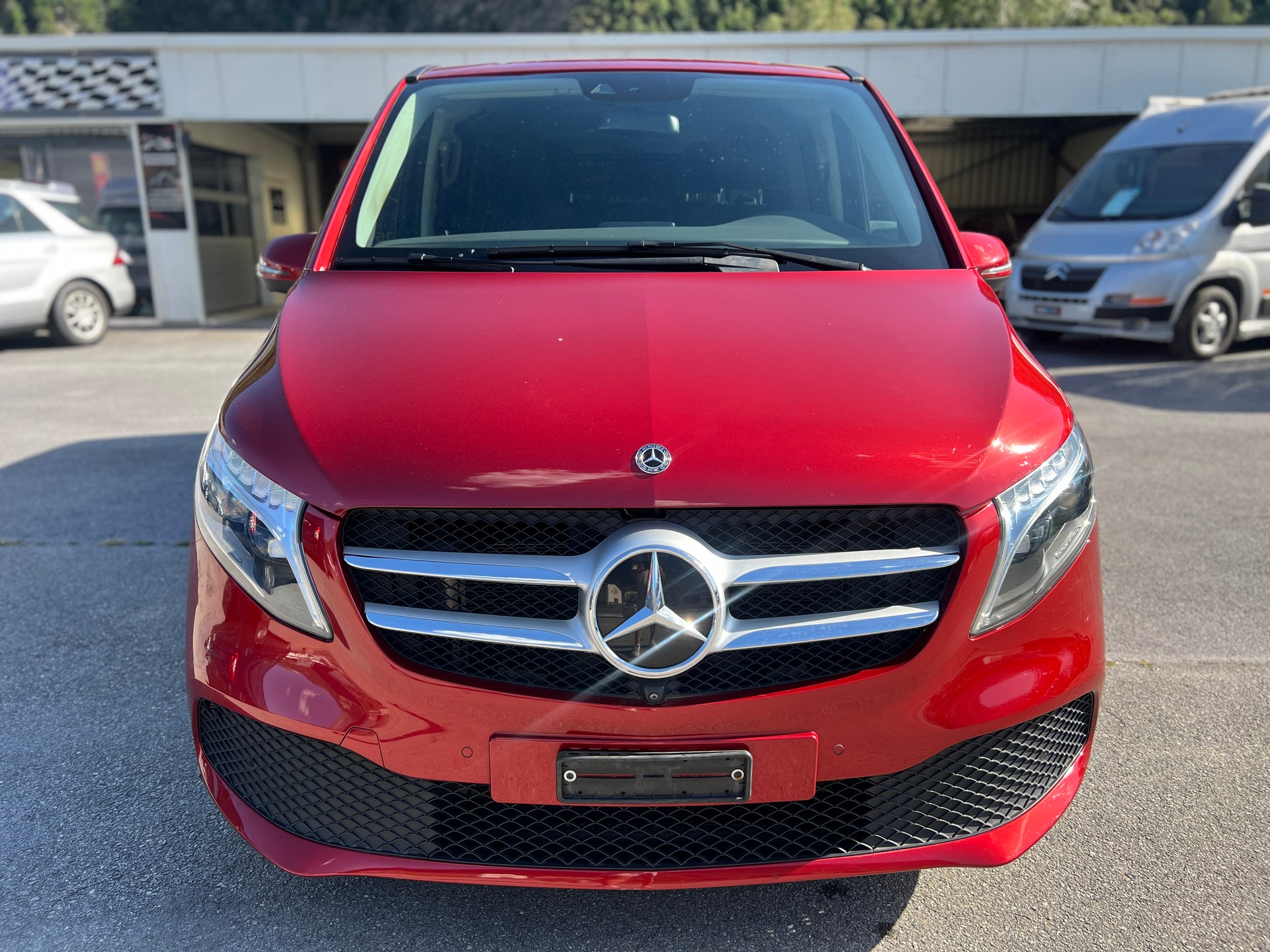 MERCEDES-BENZ V 250 d lang Trend 9G-Tronic-image-8