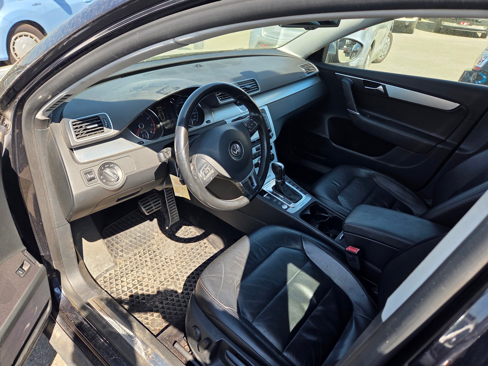 VW Passat Alltrack 2.0 TSI 4Motion DSG-image-6