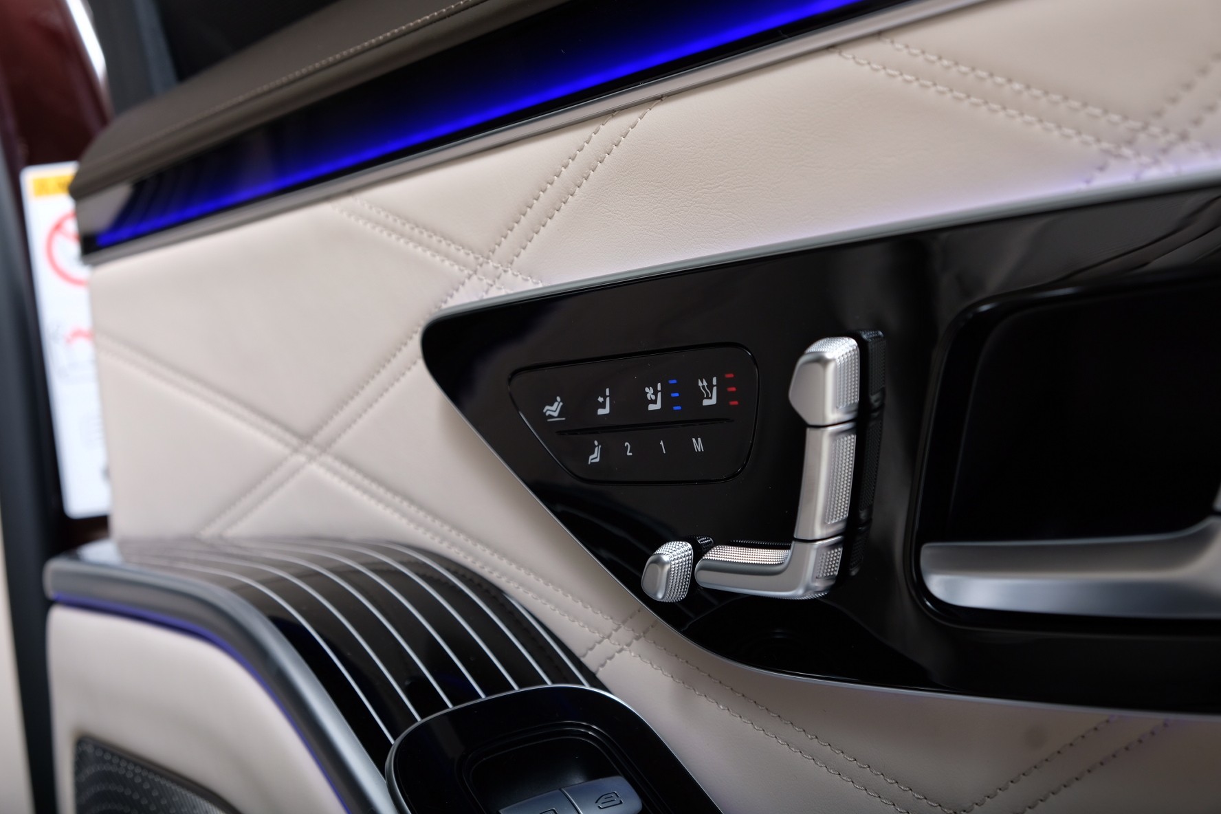 MERCEDES-BENZ S 580 4Matic Maybach First Class 9G-Tronic-image-17