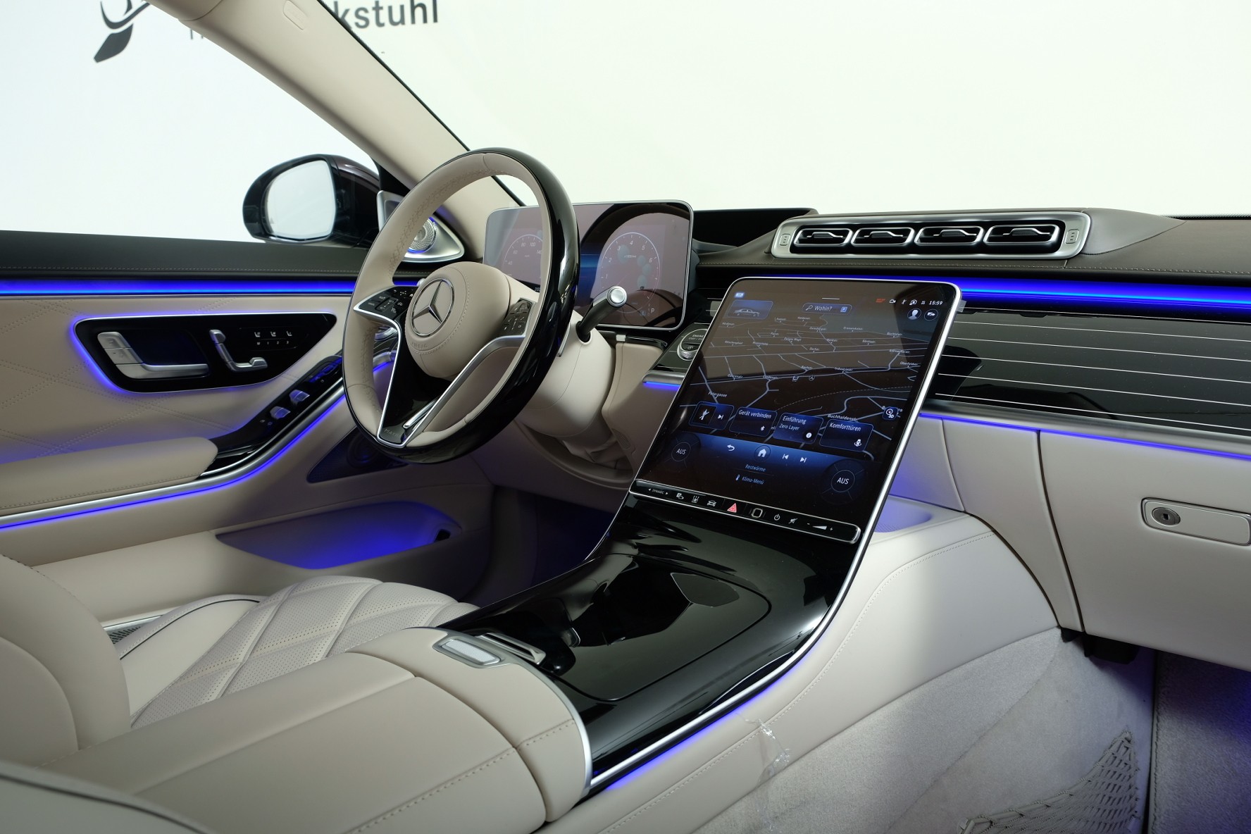 MERCEDES-BENZ S 580 4Matic Maybach First Class 9G-Tronic-image-9