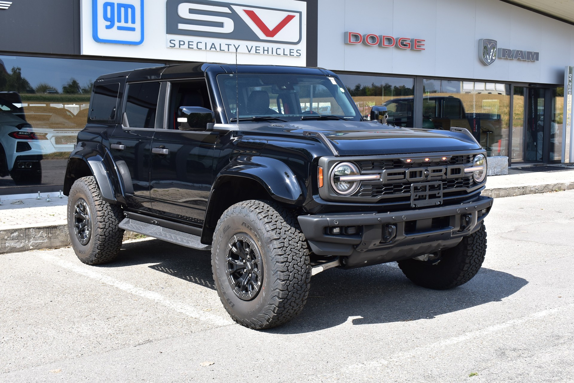 FORD Bronco Raptor-image-1