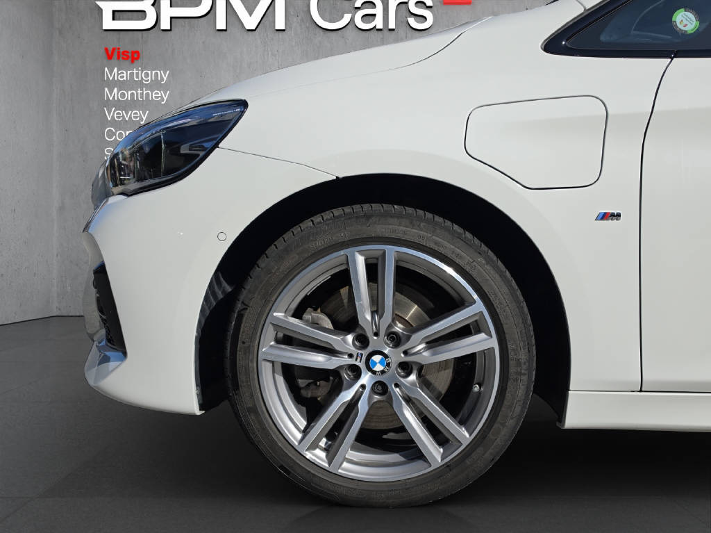 BMW 225xe Active Tourer-image-6