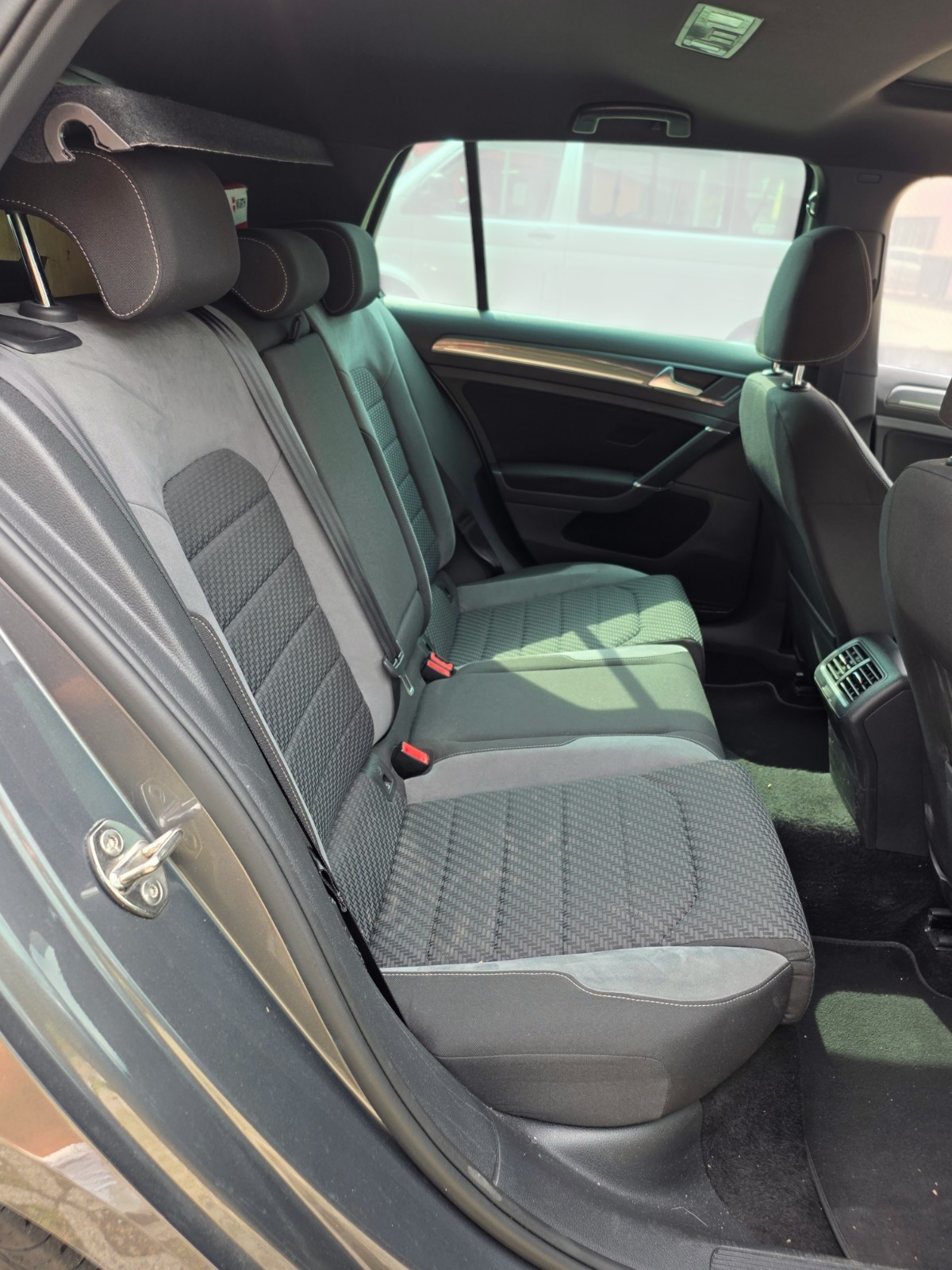 VW Golf 1.5 TSI EVO Highline DSG-image-11