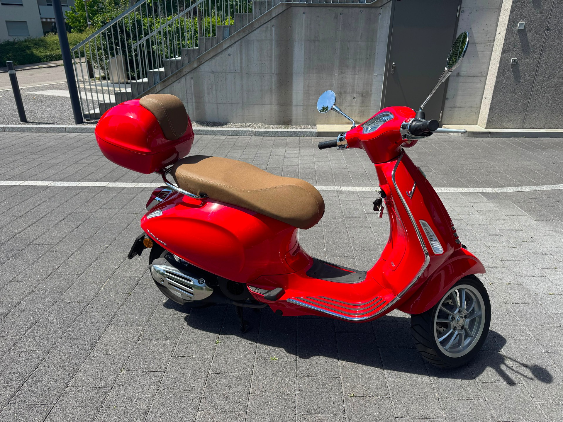 PIAGGIO Vespa 125 Primavera ABS-image-2