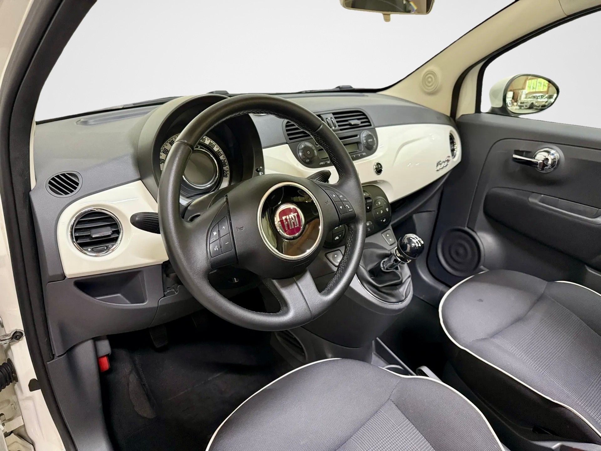 FIAT 500C 1.2 Lounge-image-15