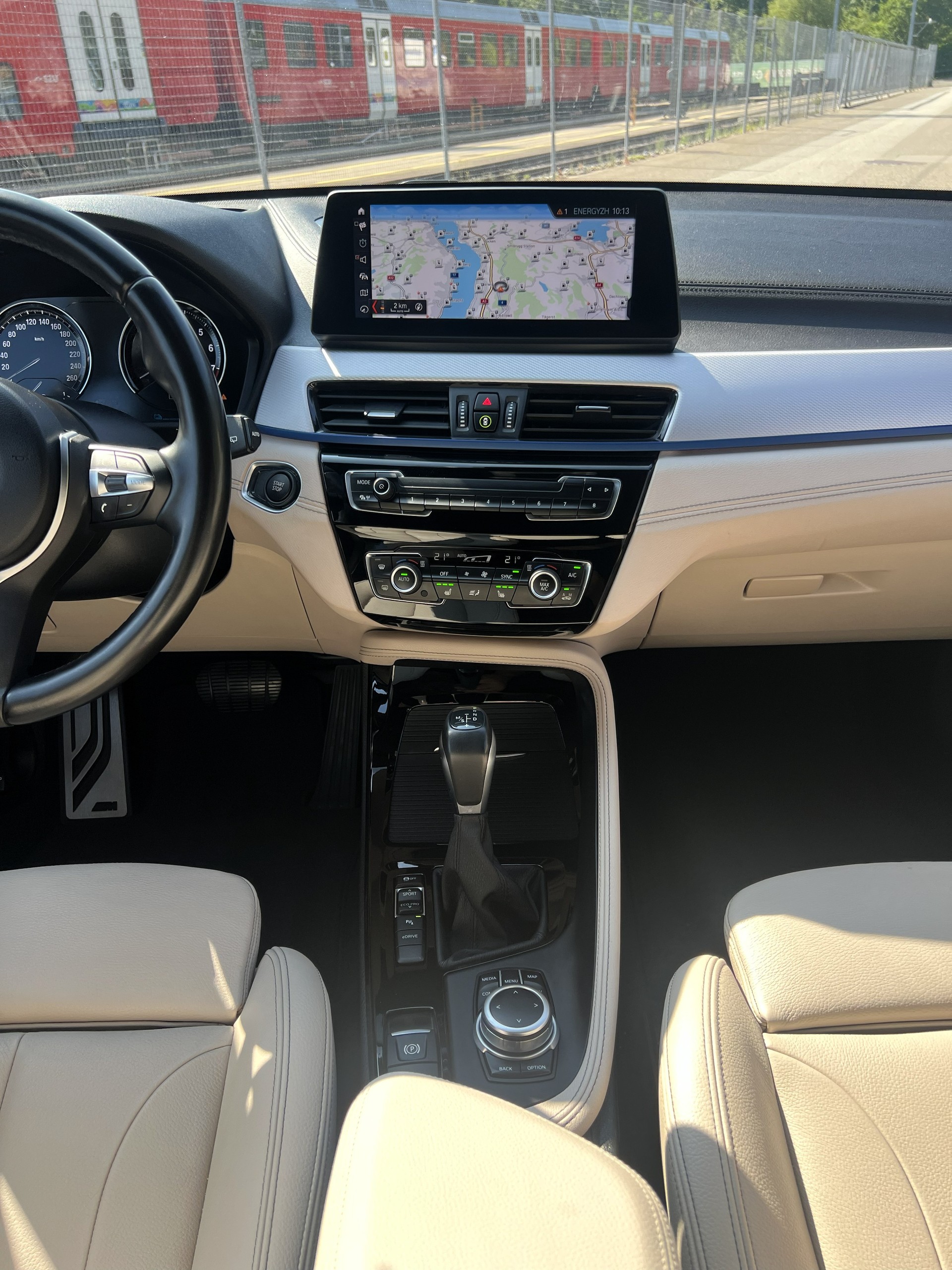 BMW X1 xDrive 25e M Sport Steptronic-image-22