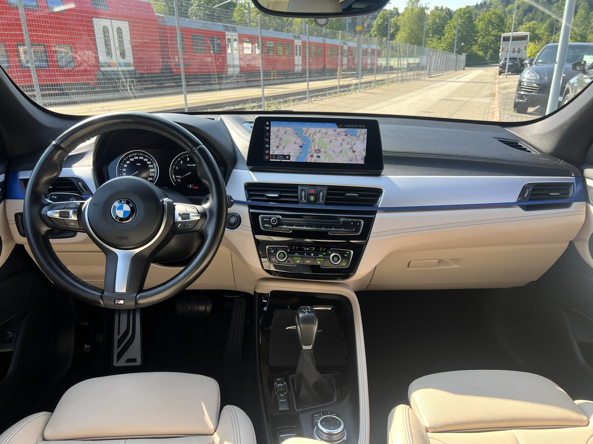 BMW X1 xDrive 25e M Sport Steptronic-image-25