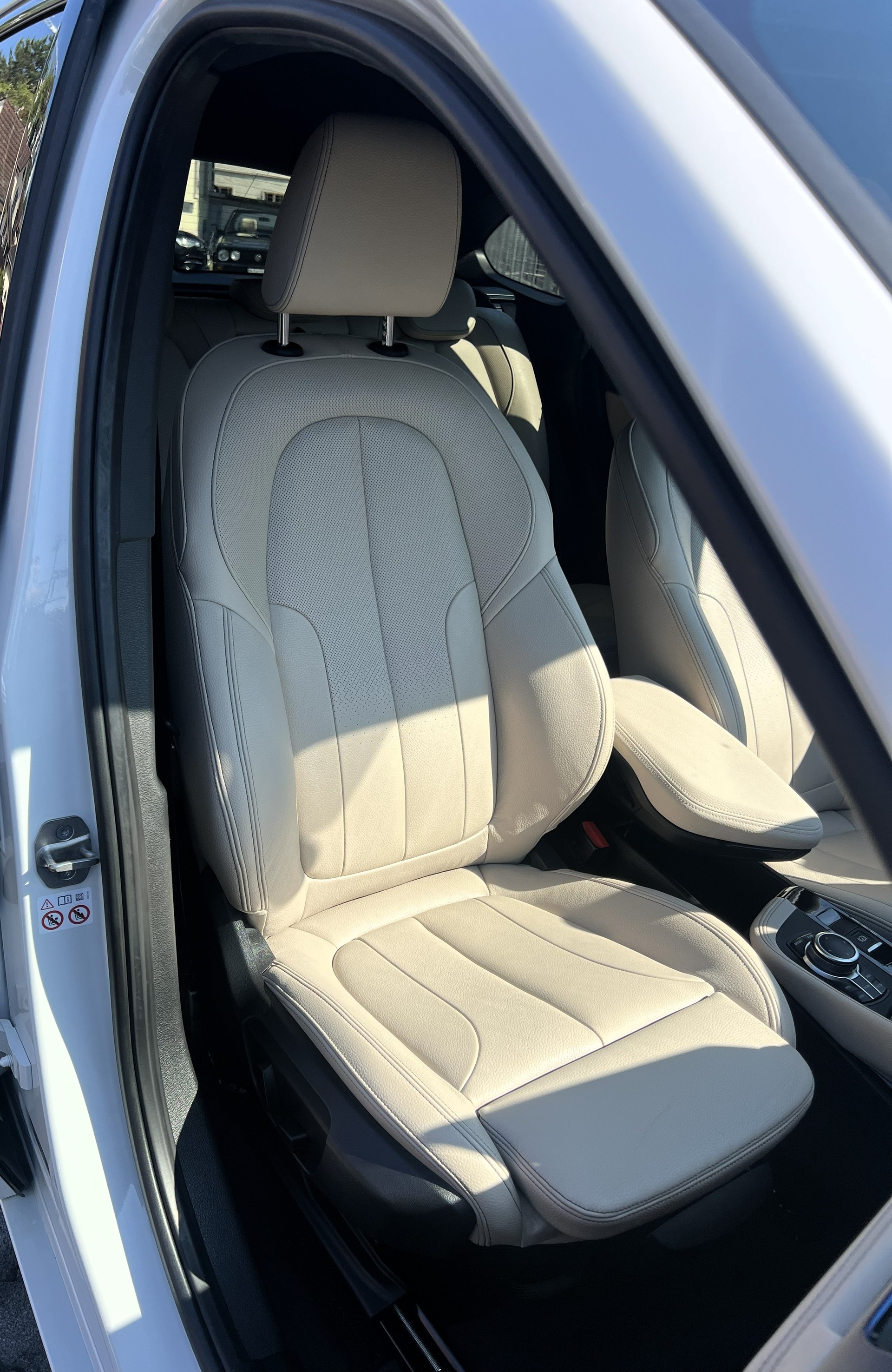BMW X1 xDrive 25e M Sport Steptronic-image-15