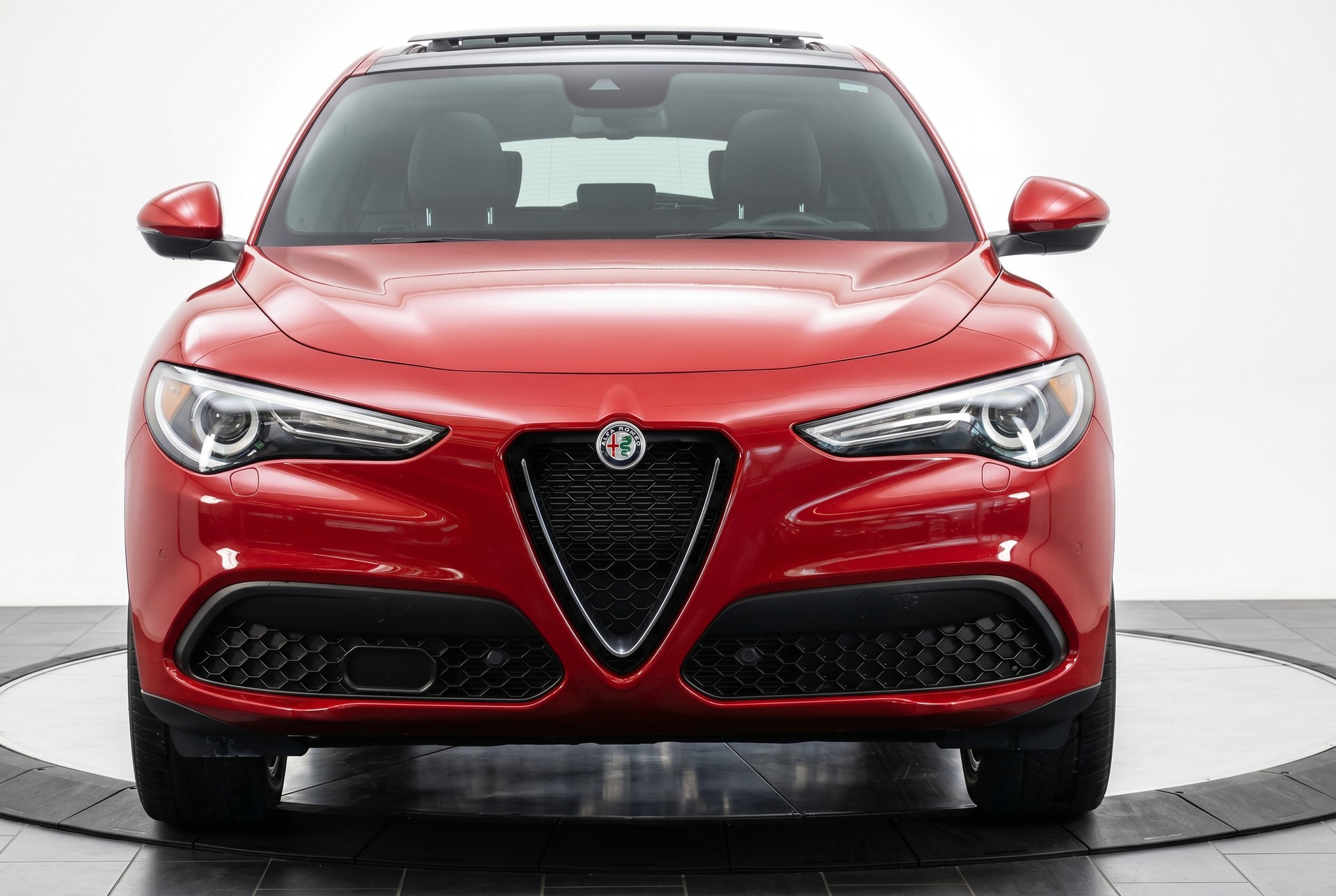 ALFA ROMEO Stelvio 2.0 Sprint Sky Q4-showroom-element-1
