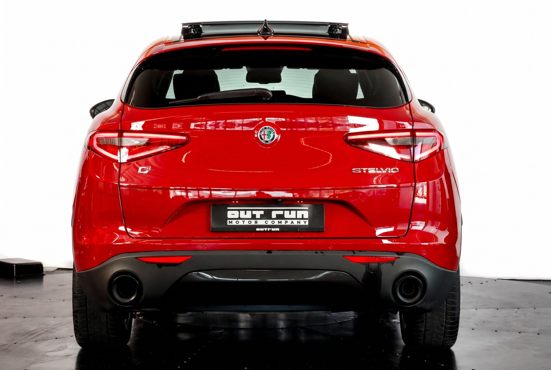 ALFA ROMEO Stelvio 2.0 Sprint Sky Q4-showroom-element-2