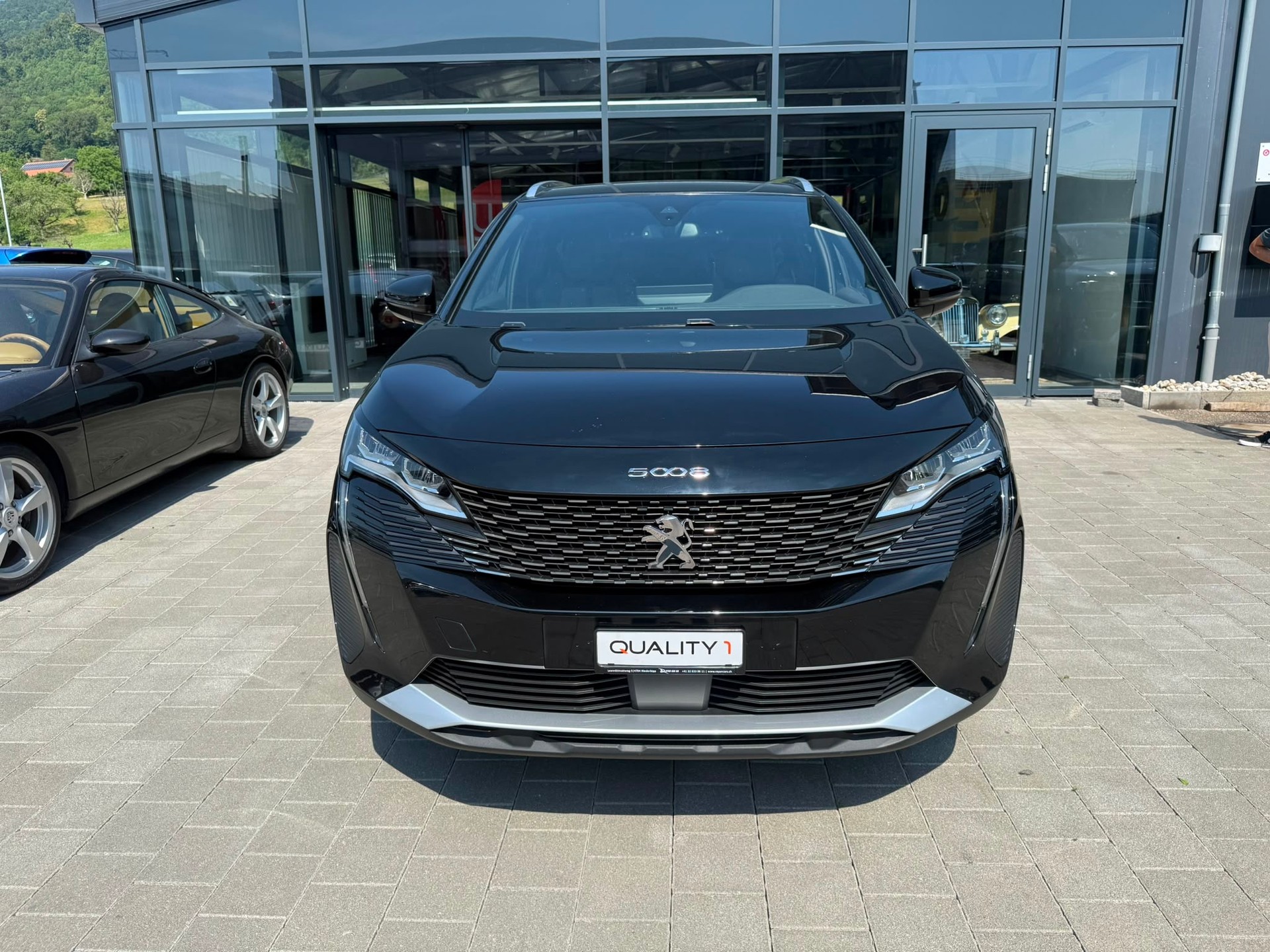 PEUGEOT 5008 1.5 BlueHDi Allure Pack EAT8-showroom-element-2