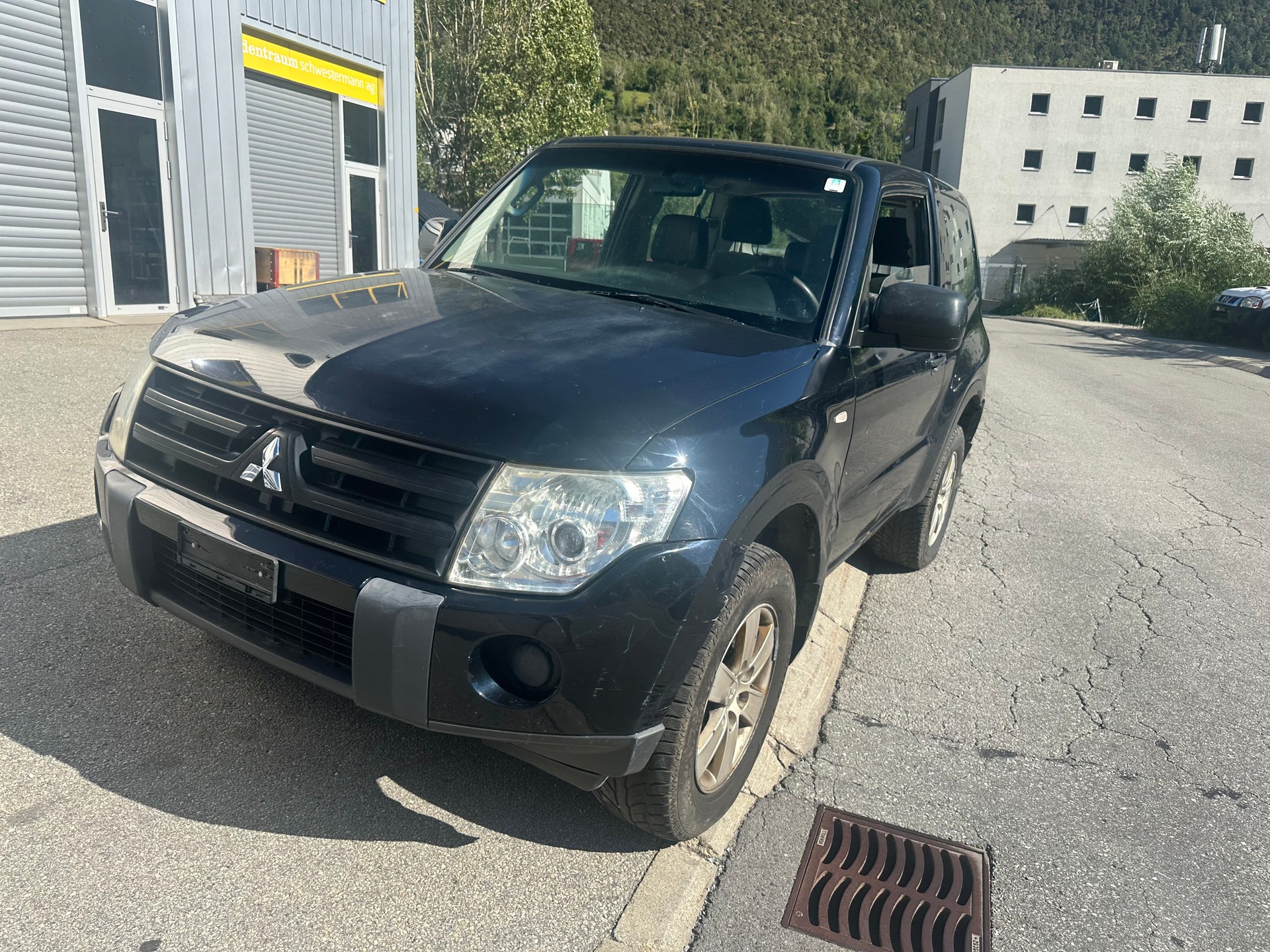 MITSUBISHI Pajero 3.2 DI-D Invite-image-1