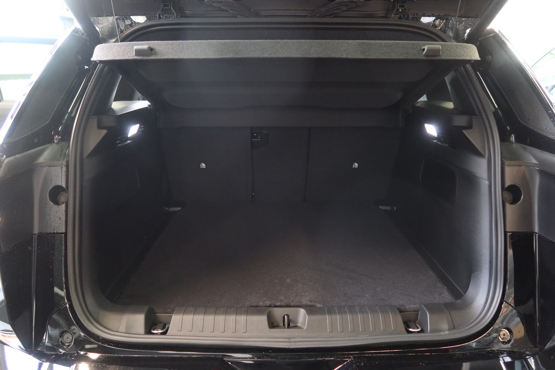 JEEP Compass 1.2 T e-Hybrid Fi-image-15