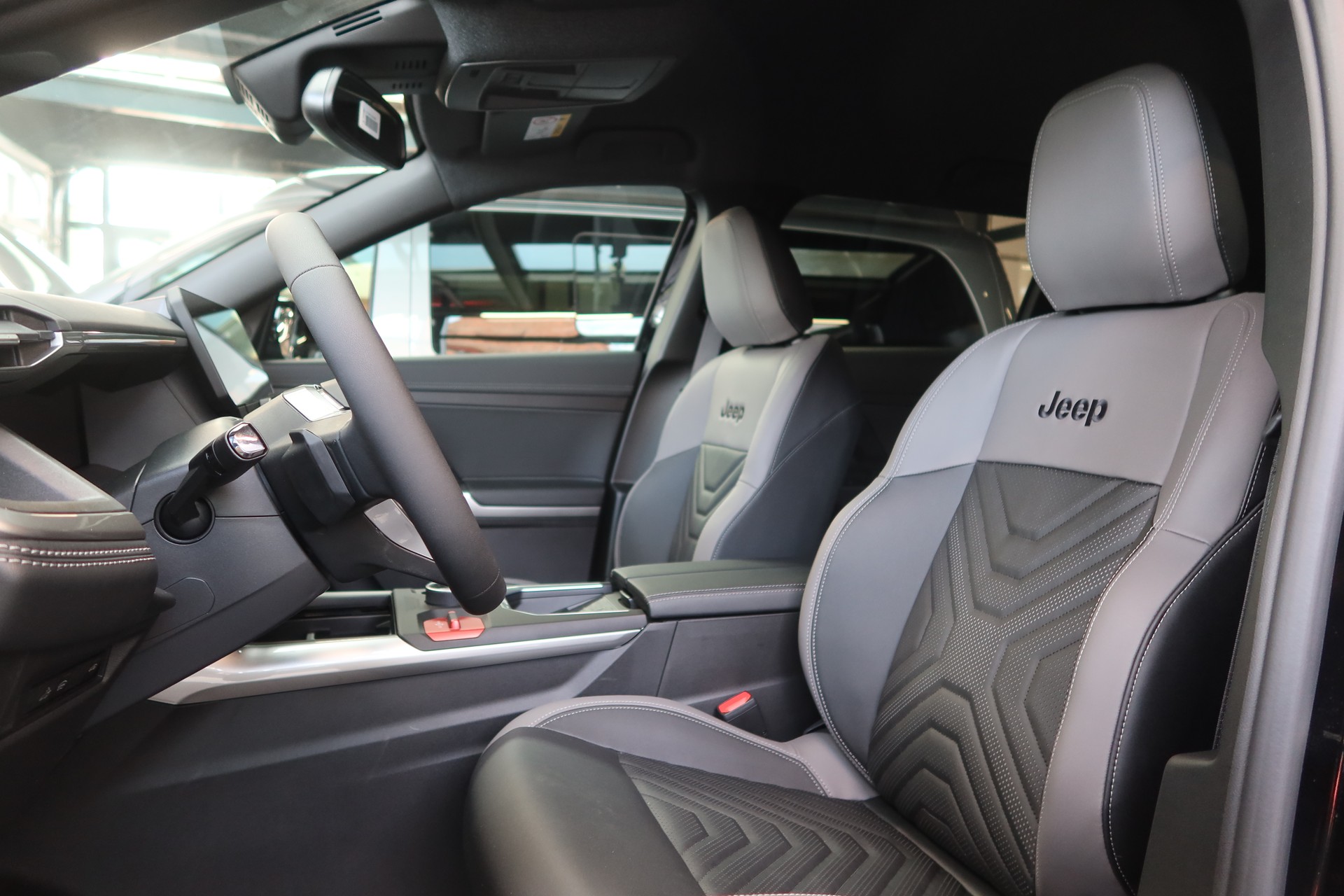 JEEP Compass 1.2 T e-Hybrid Fi-image-11