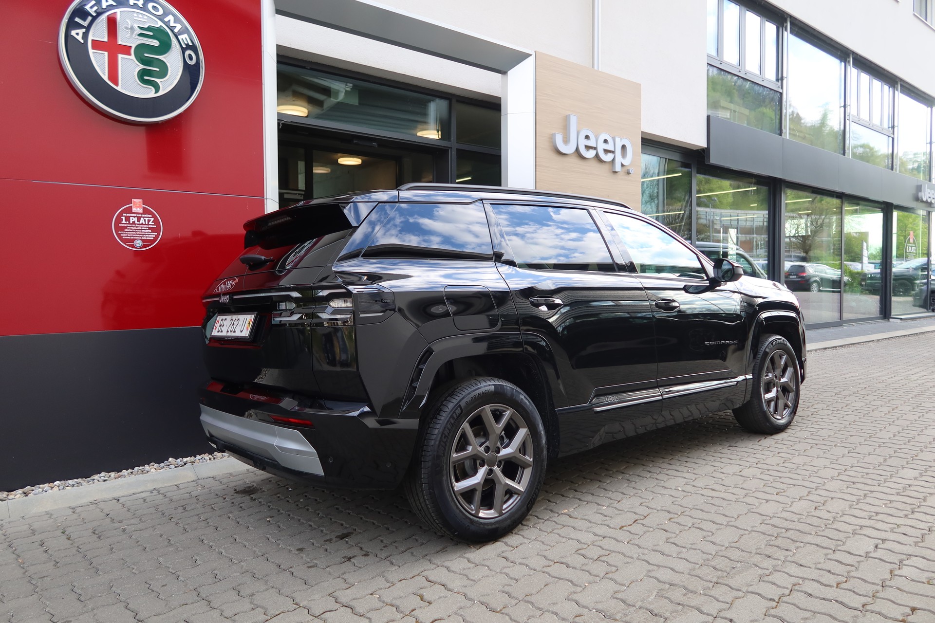 JEEP Compass 1.2 T e-Hybrid Fi-image-5
