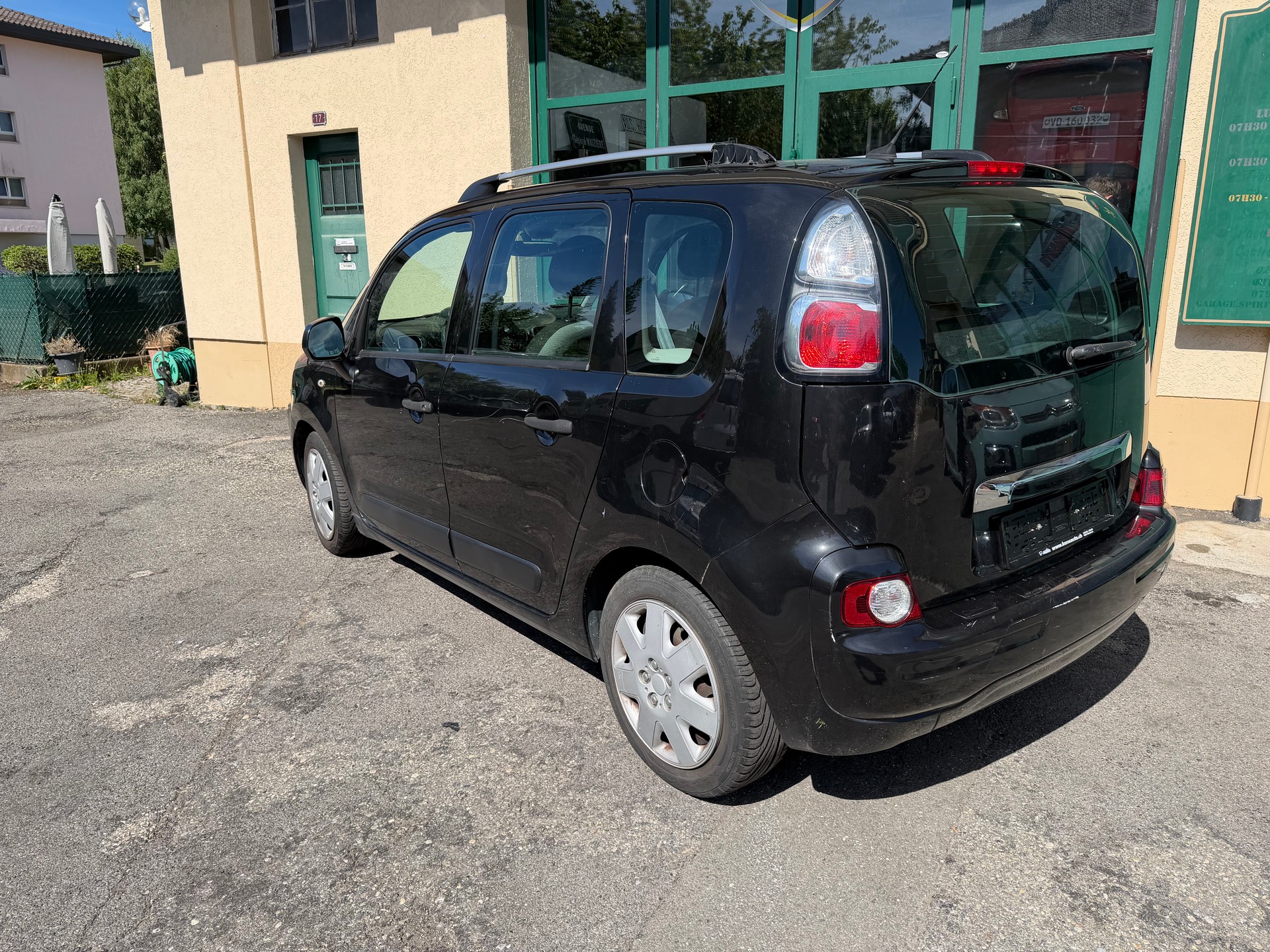 CITROEN C3 Picasso 1.4i 16V Chic (SX)-showroom-element-2