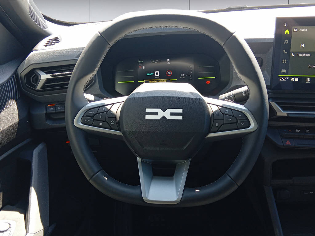 DACIA Duster 1.2 Hybrid Journey 4WD-image-11