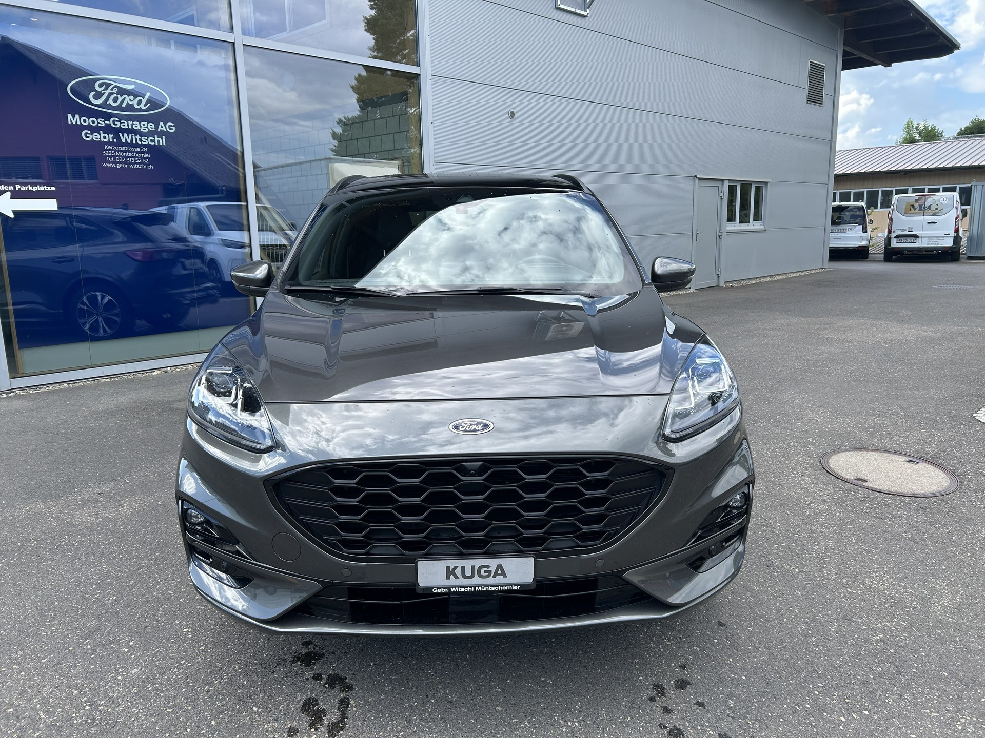 FORD Kuga 2.5 PHEV ST-Line X 2WD-showroom-element-1