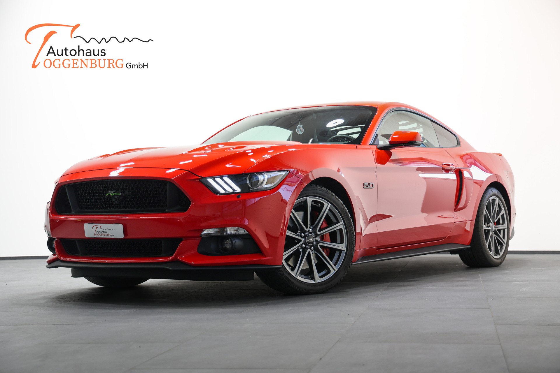 FORD Mustang Fastback 5.0 V8 GT Automat-showroom-element-2
