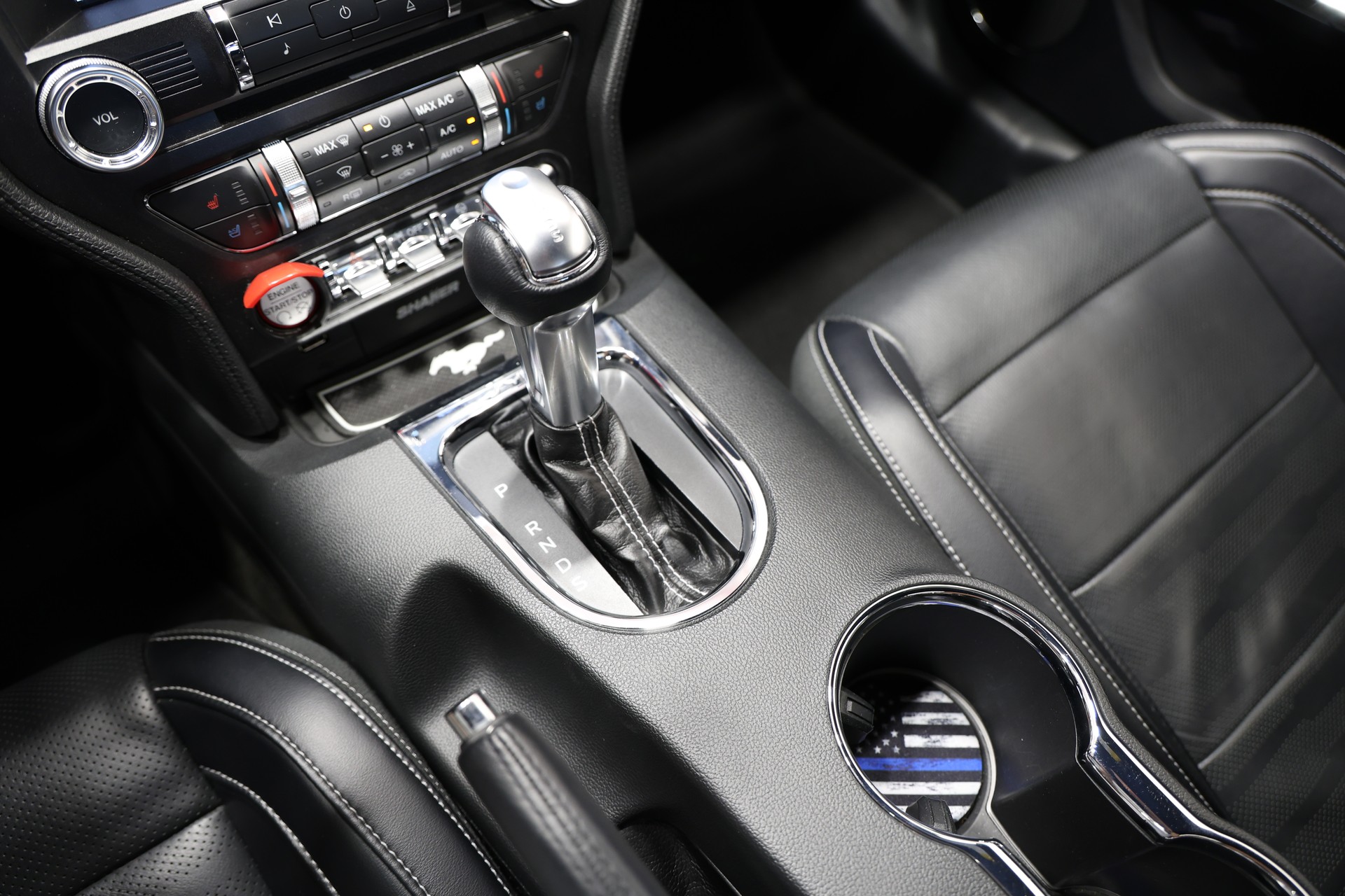 FORD Mustang Fastback 5.0 V8 GT Automat-image-26