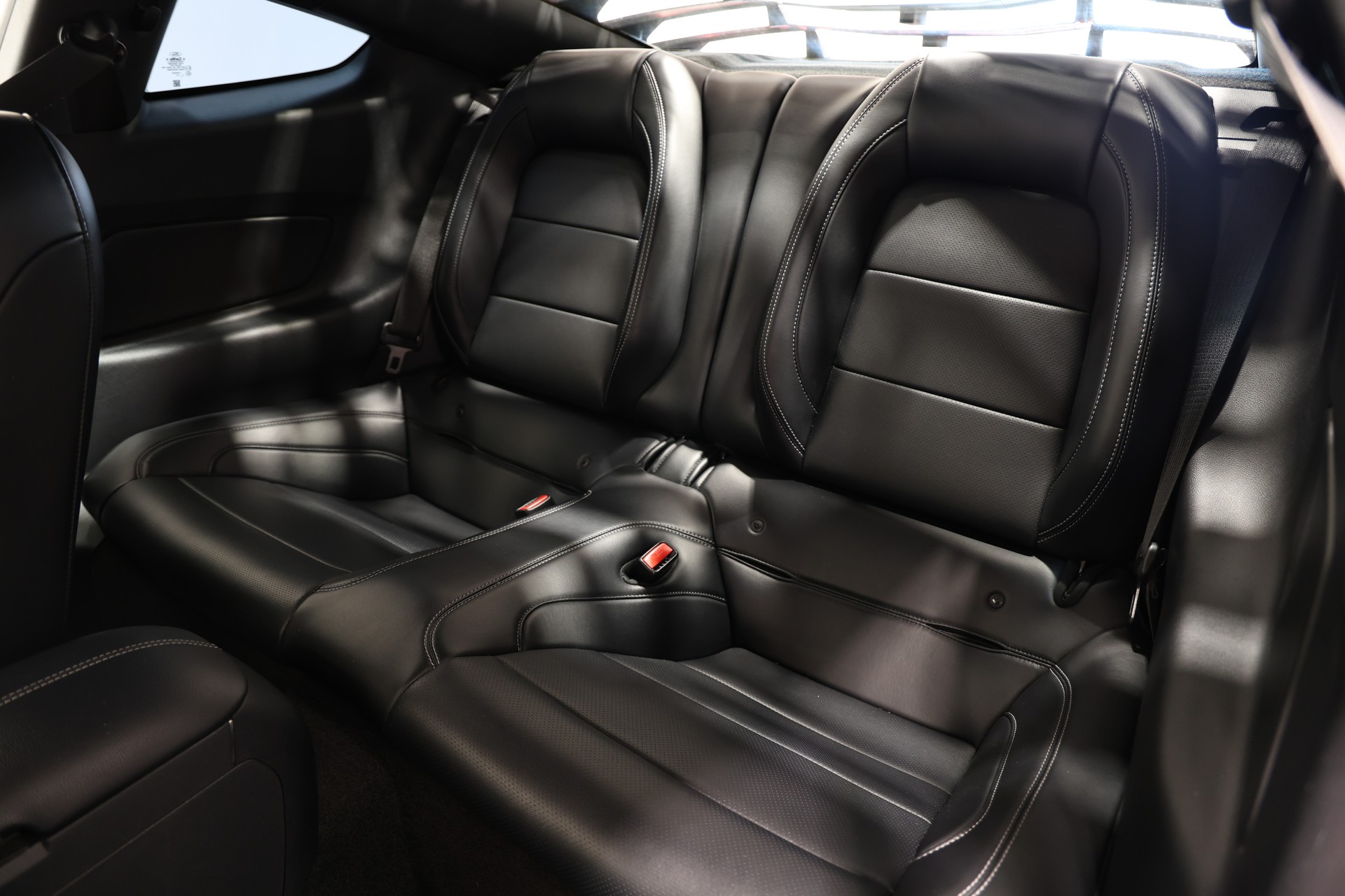 FORD Mustang Fastback 5.0 V8 GT Automat-image-20