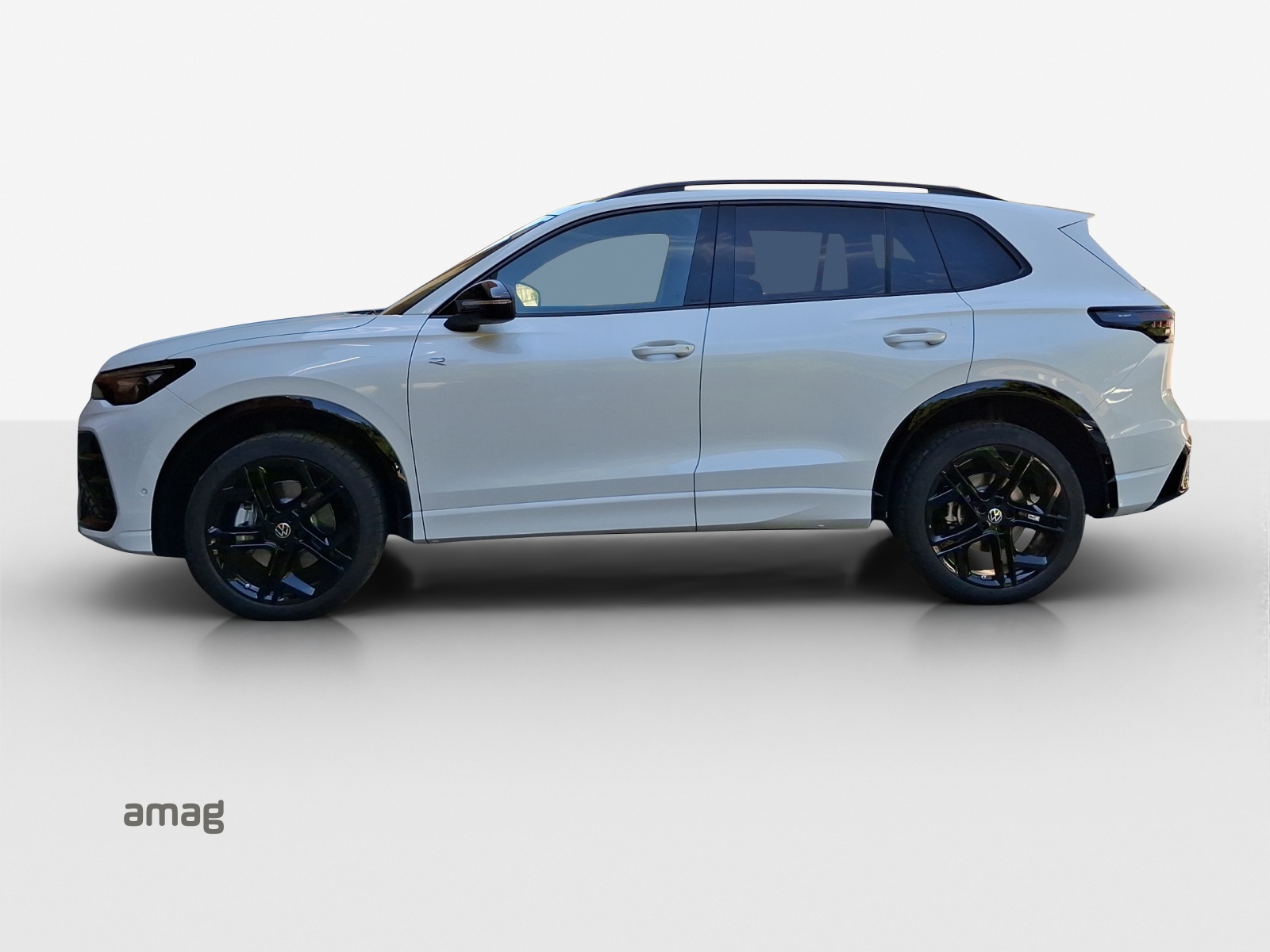 VW Tiguan 2.0 TSI DSG R-Line Plus 4Motion-showroom-element-1