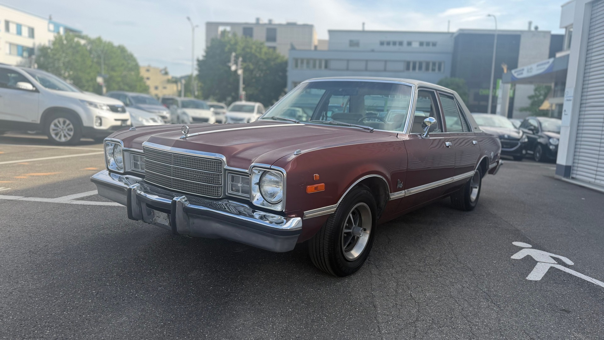 PLYMOUTH Volare