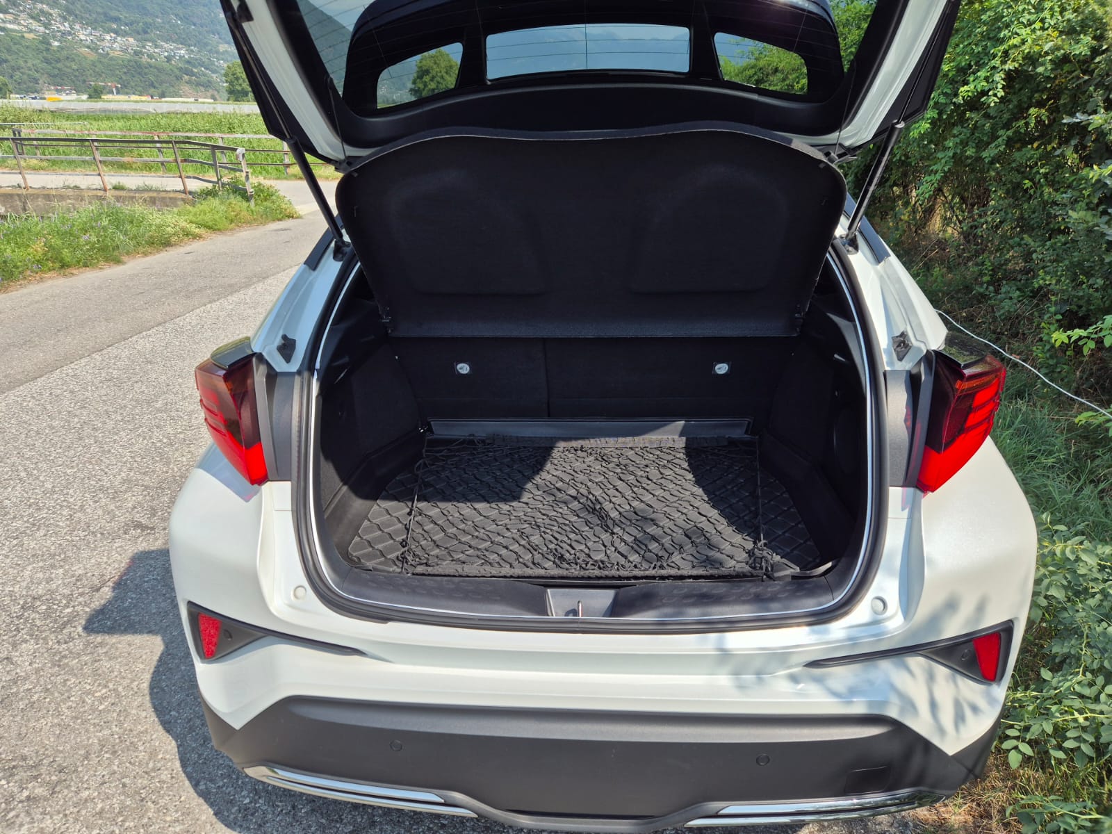 TOYOTA 2.0 VVTi HSD Move-image-11