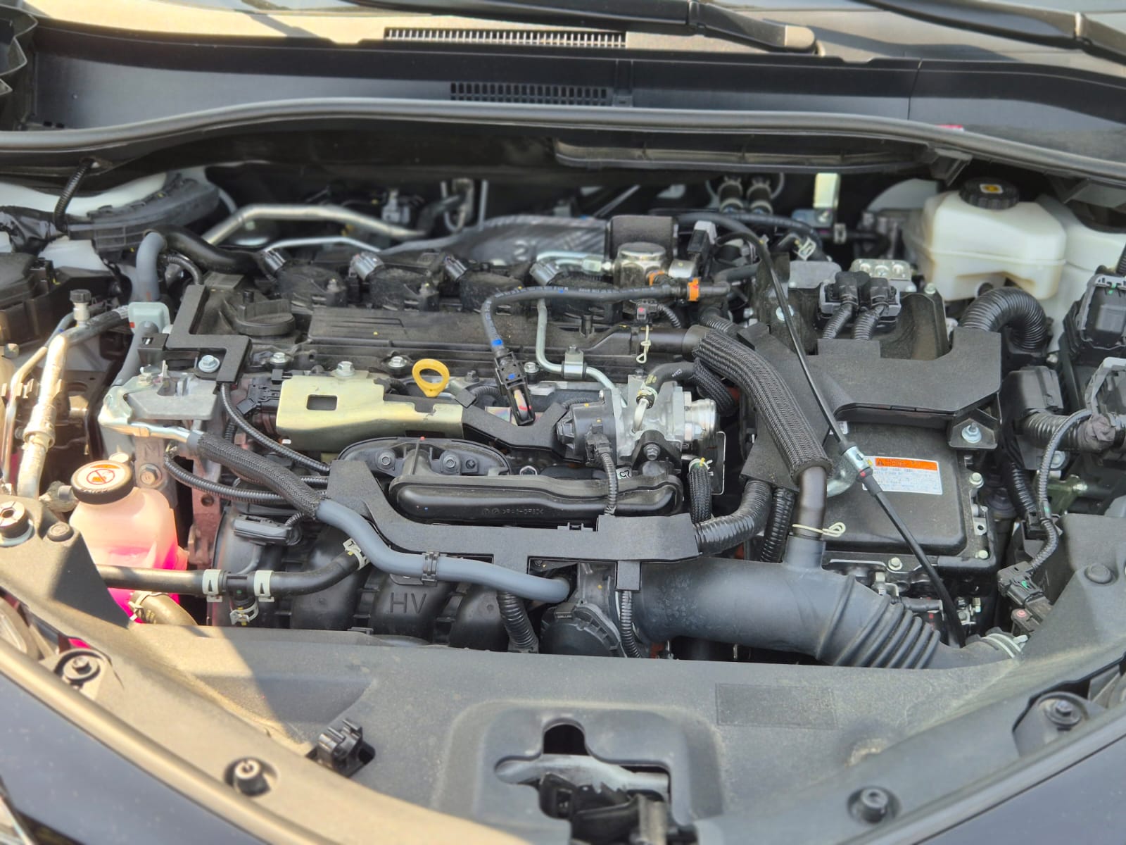 TOYOTA 2.0 VVTi HSD Move-image-18