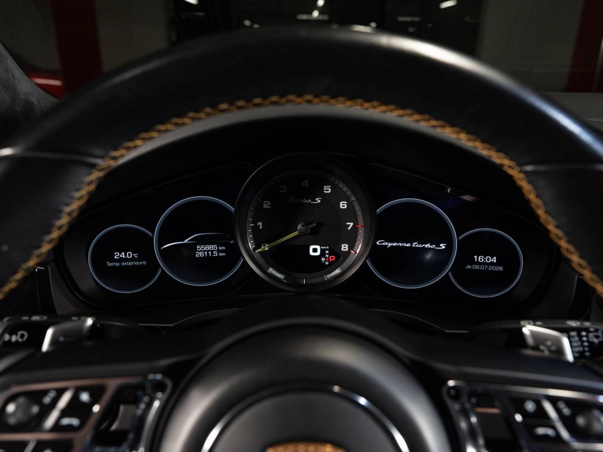 PORSCHE Cayenne Turbo S E-Hybrid-image-12