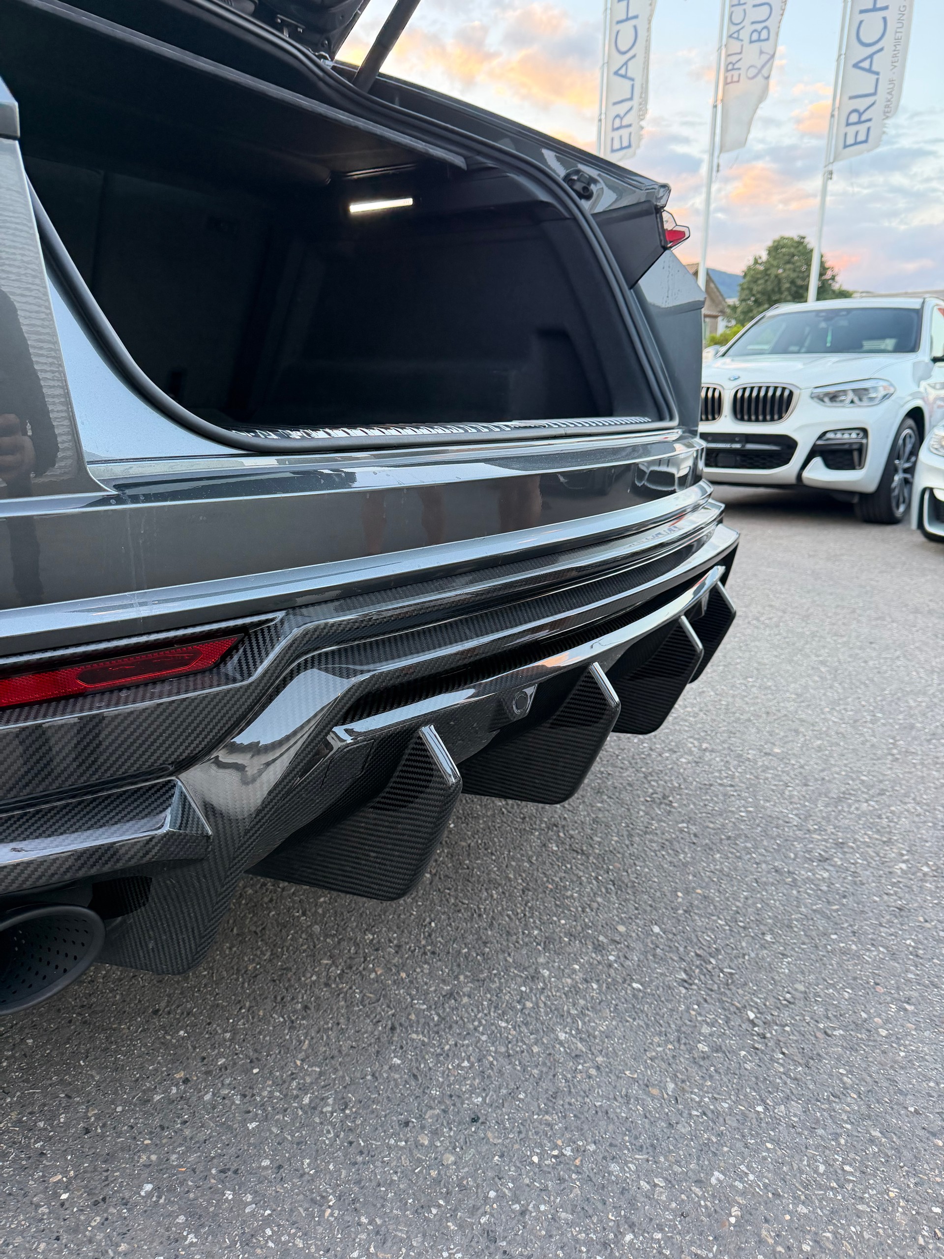 LAMBORGHINI Urus E-Gear-image-7