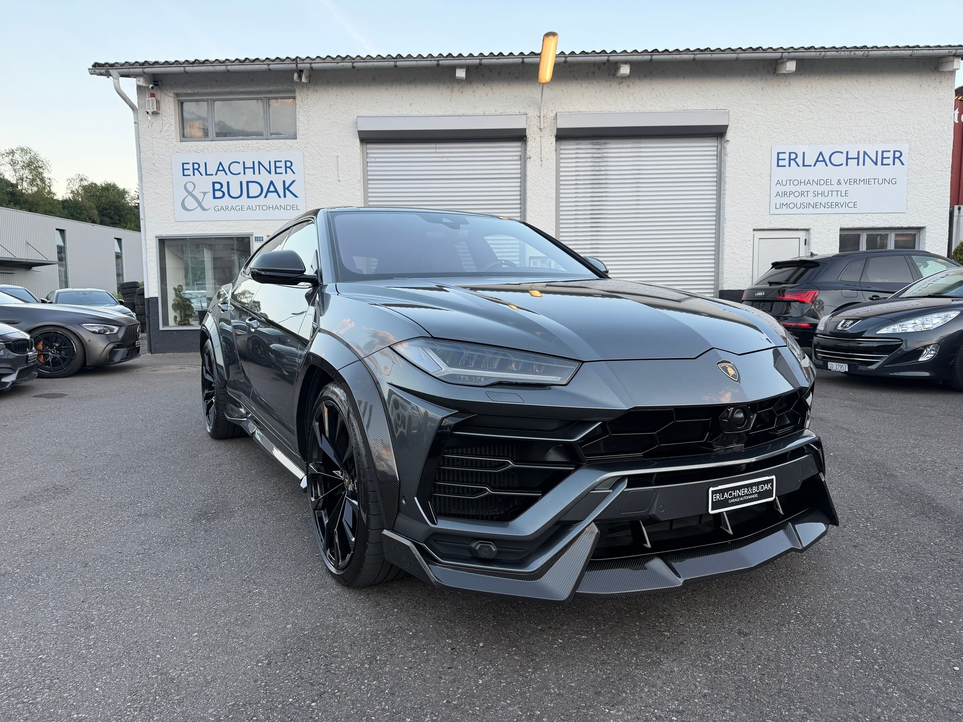 LAMBORGHINI Urus E-Gear