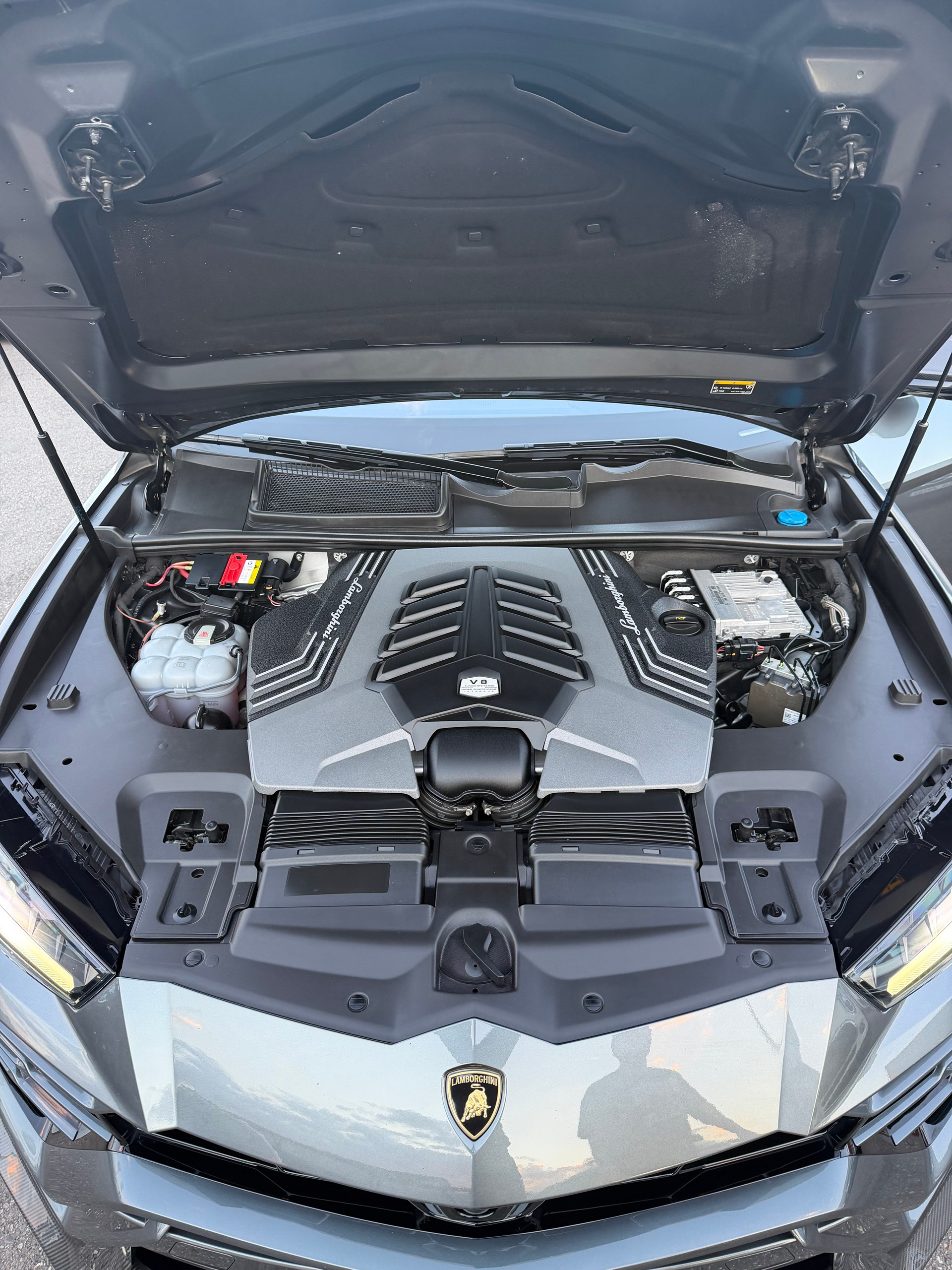 LAMBORGHINI Urus E-Gear-image-17