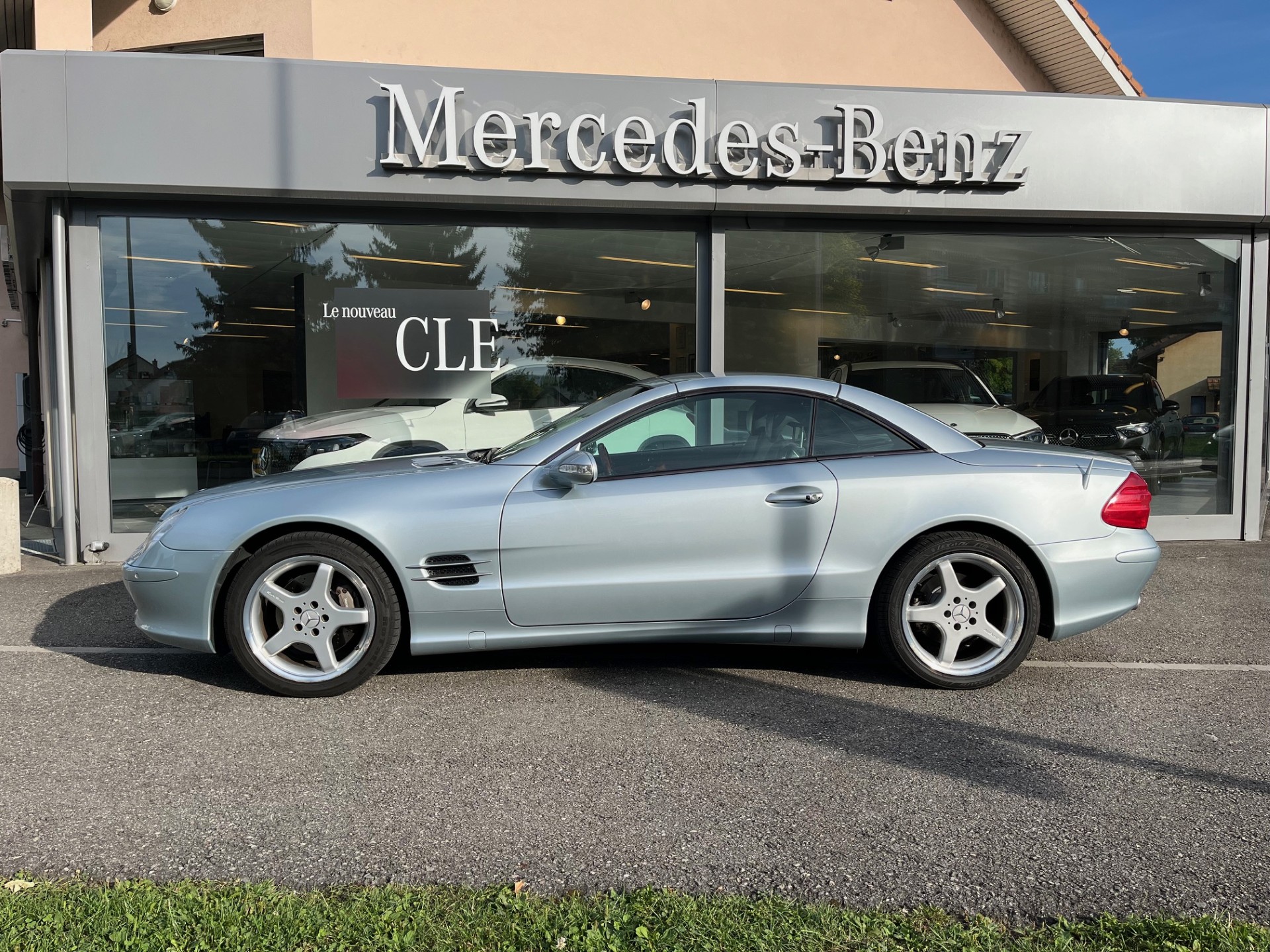 MERCEDES-BENZ SL 500 Automatic-showroom-element-2