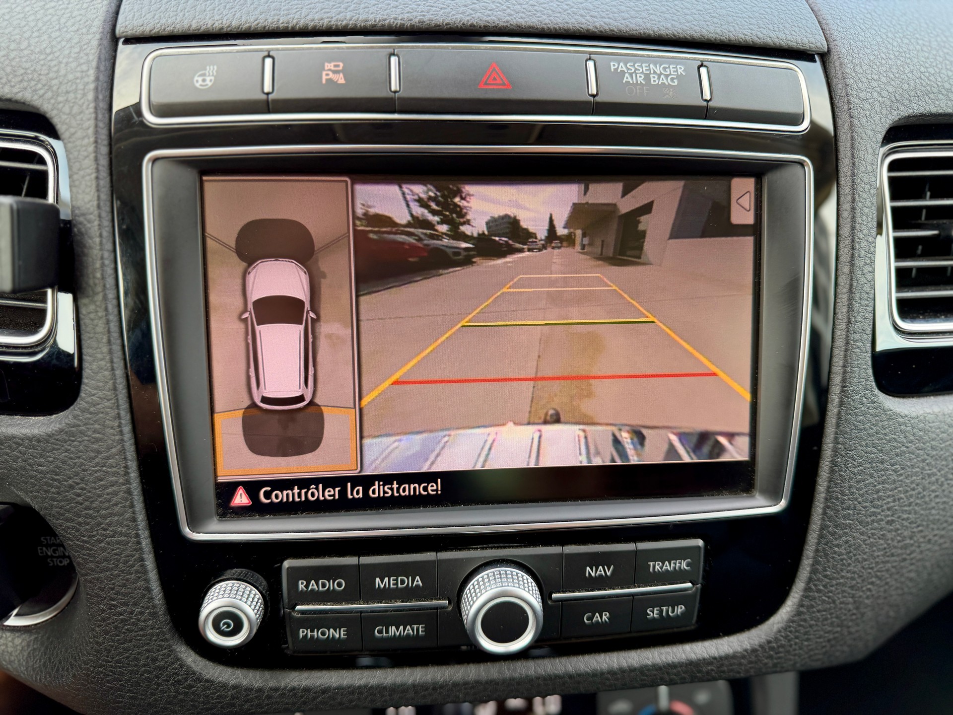 VW Touareg 3.0 TDI BlueMotion Technology Tiptronic-image-13