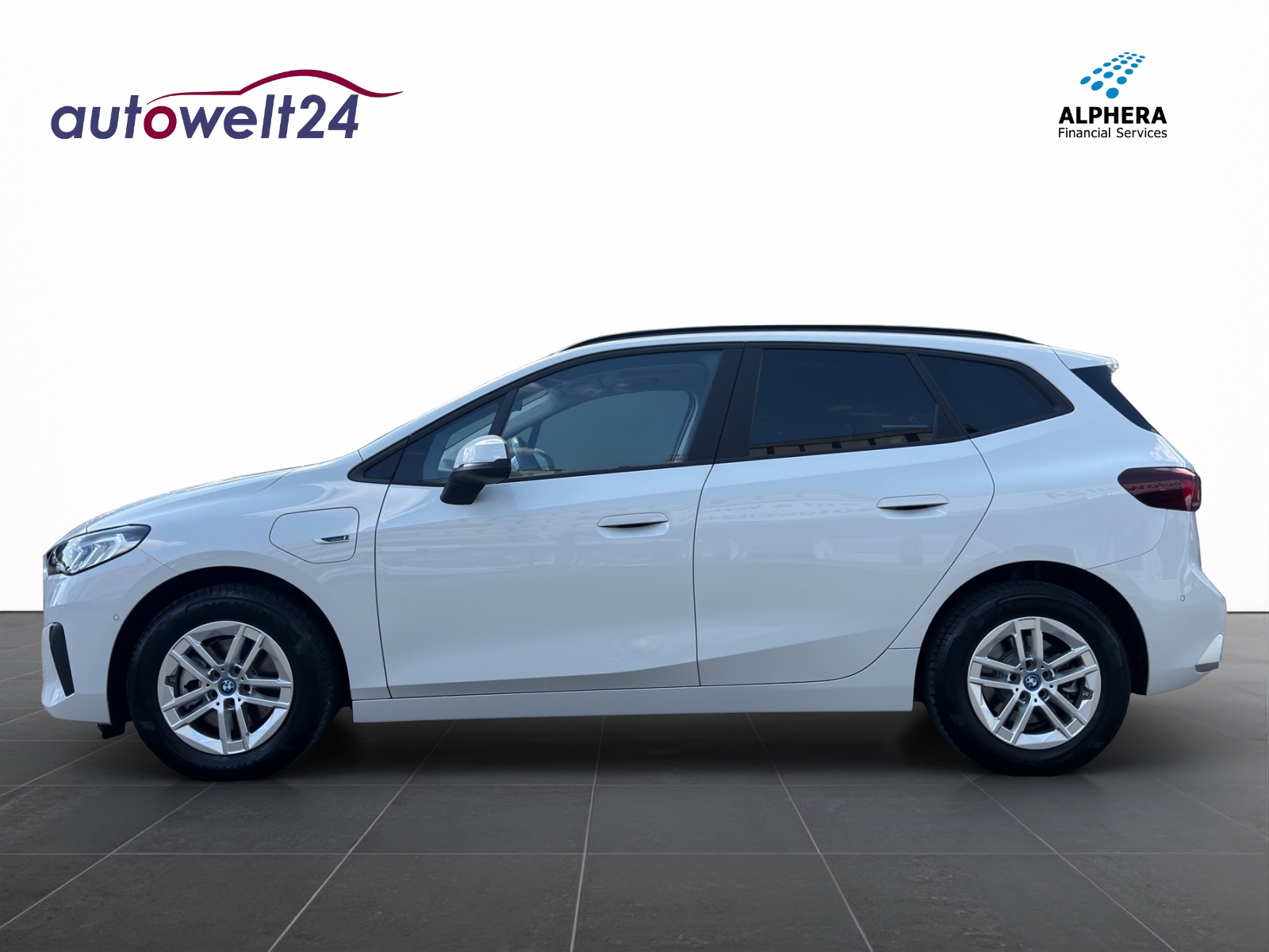 BMW 225e xDrive Active Tourer-image-8