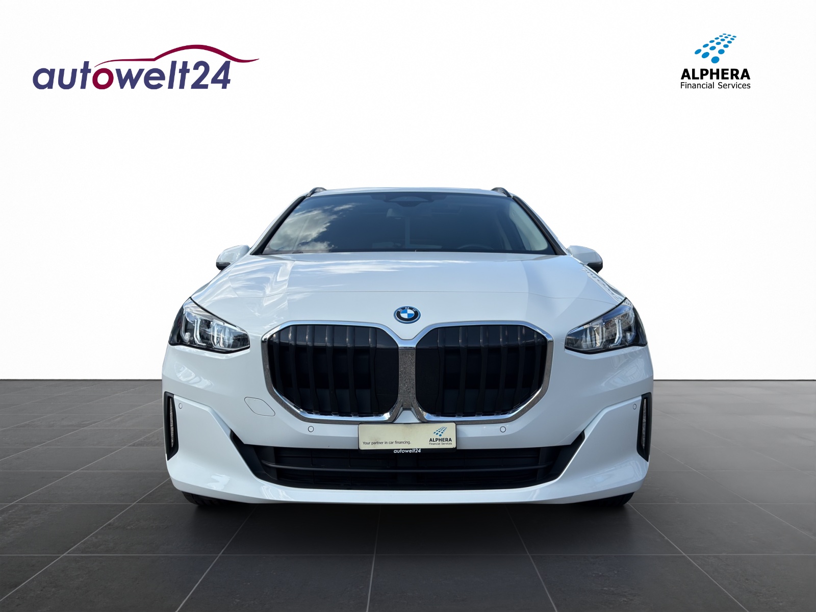 BMW 225e xDrive Active Tourer-showroom-element-2